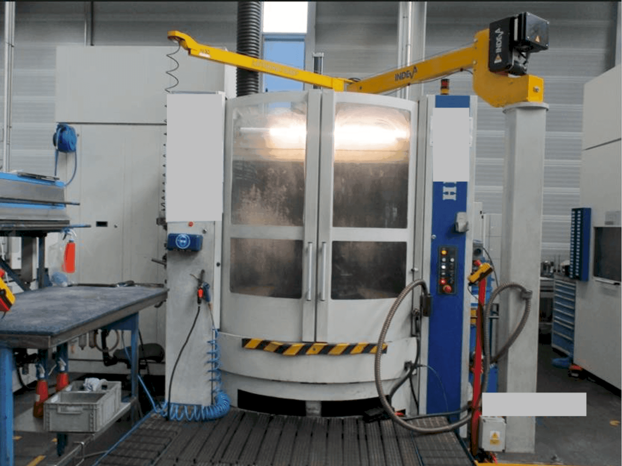 Frontansicht der HELLER MCH 250 Maschine