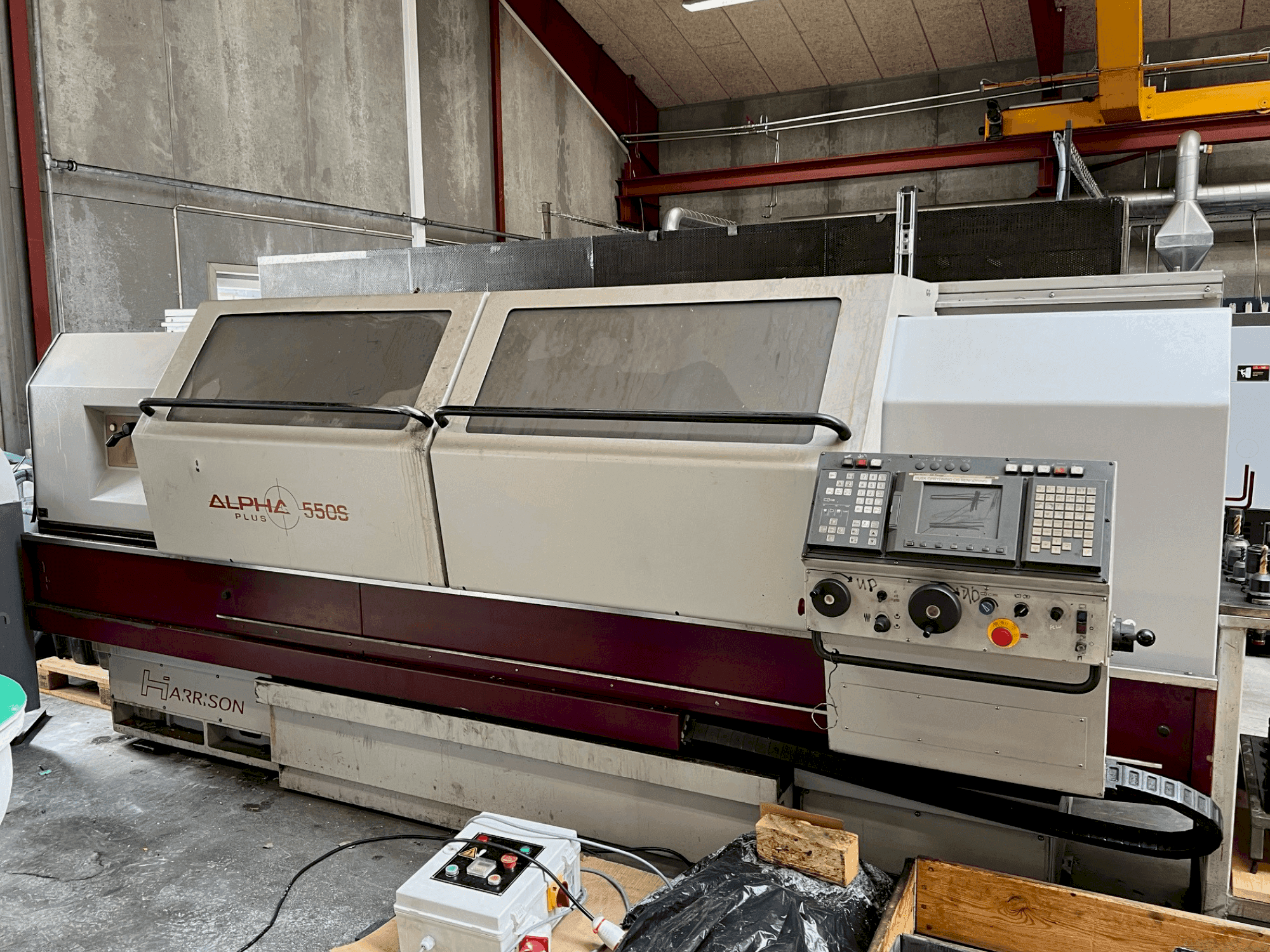 Frontansicht der Harrison Alpha 550 S Maschine