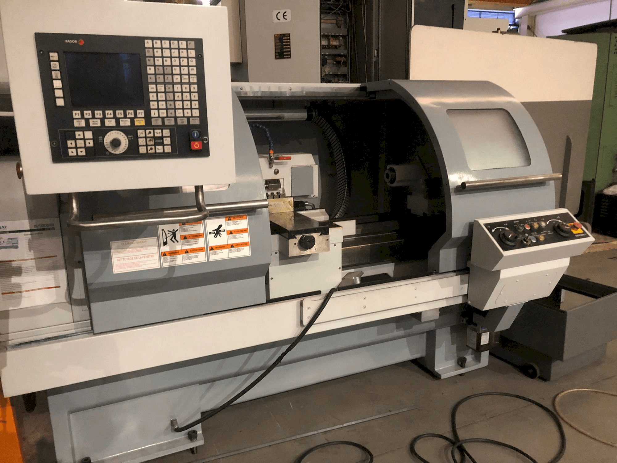 Frontansicht der SUNMASTER CSR-1840 Maschine