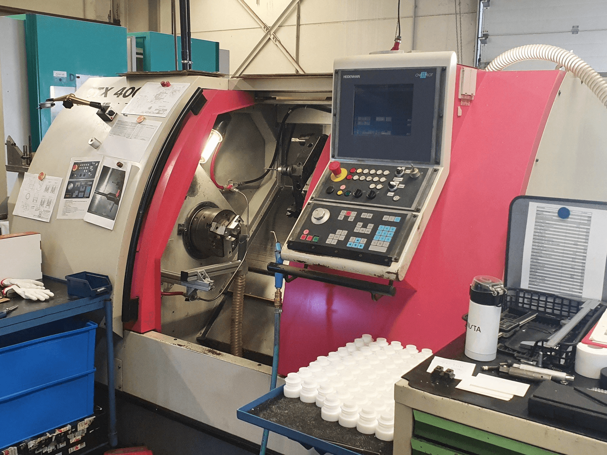 Frontansicht der Gildemeister CTX 400 S2 Maschine