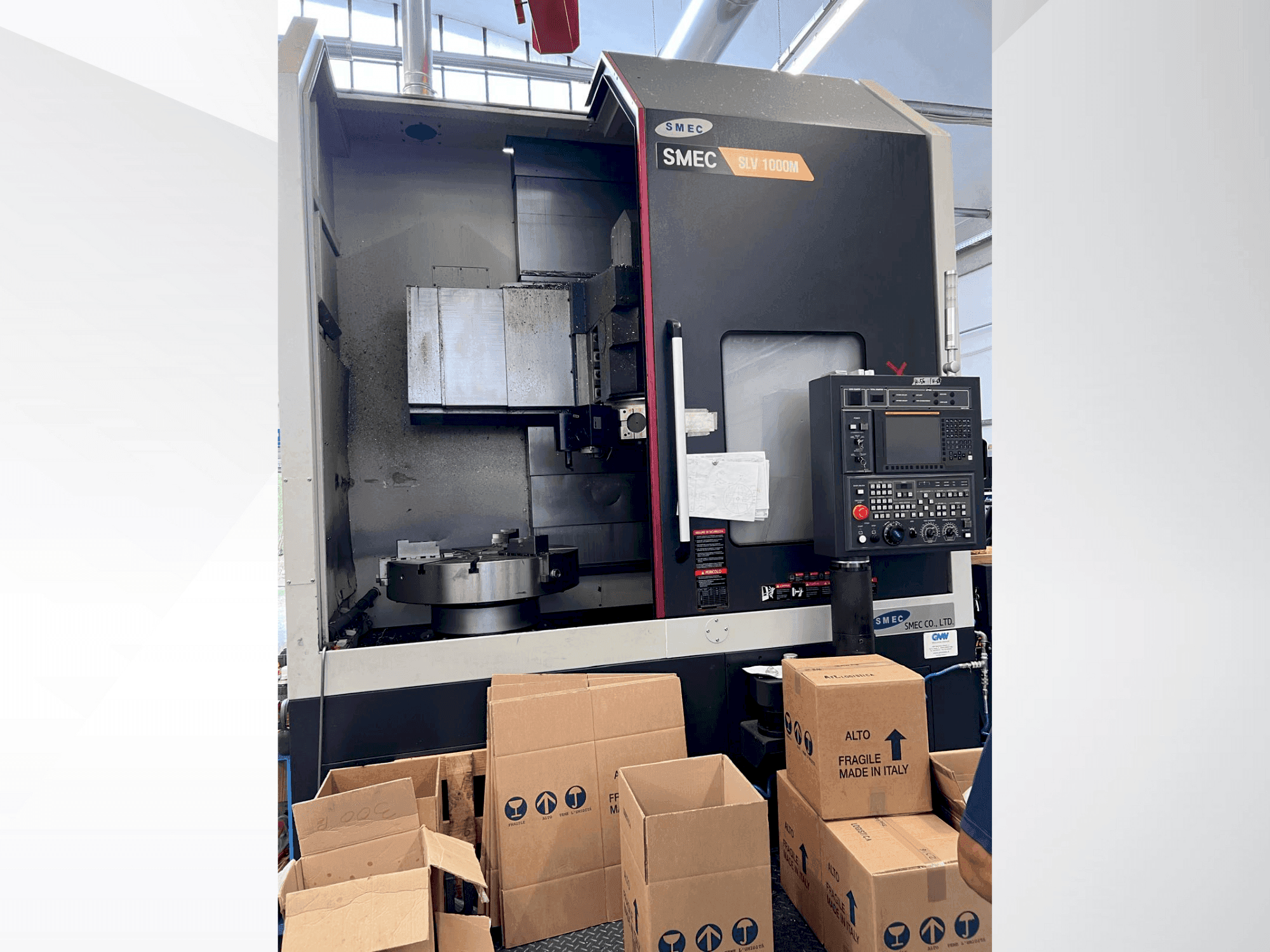 Frontansicht der SMEC SLV1000M Maschine