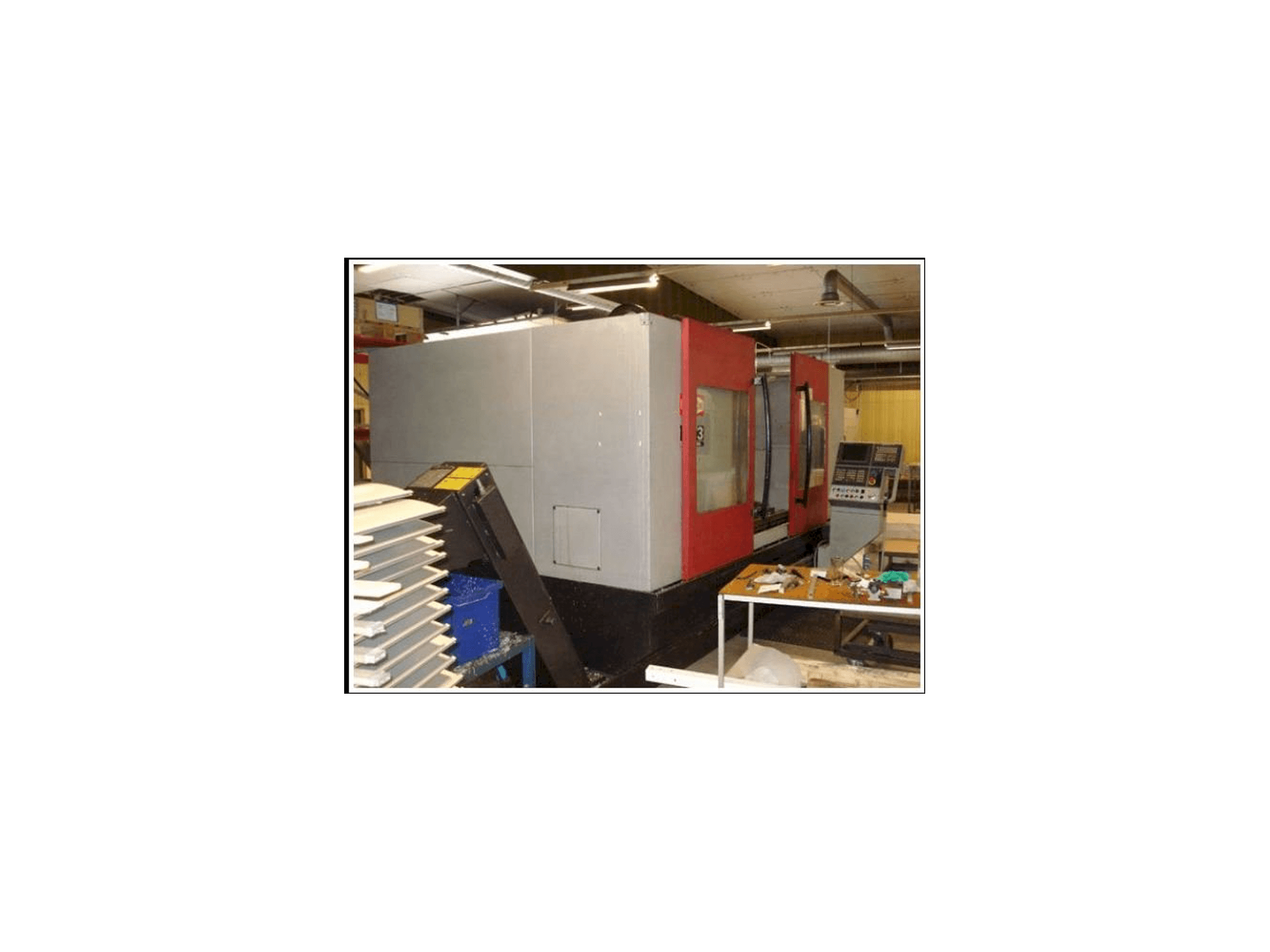 Linke Seitenansicht der Eikon MV3 Maschine