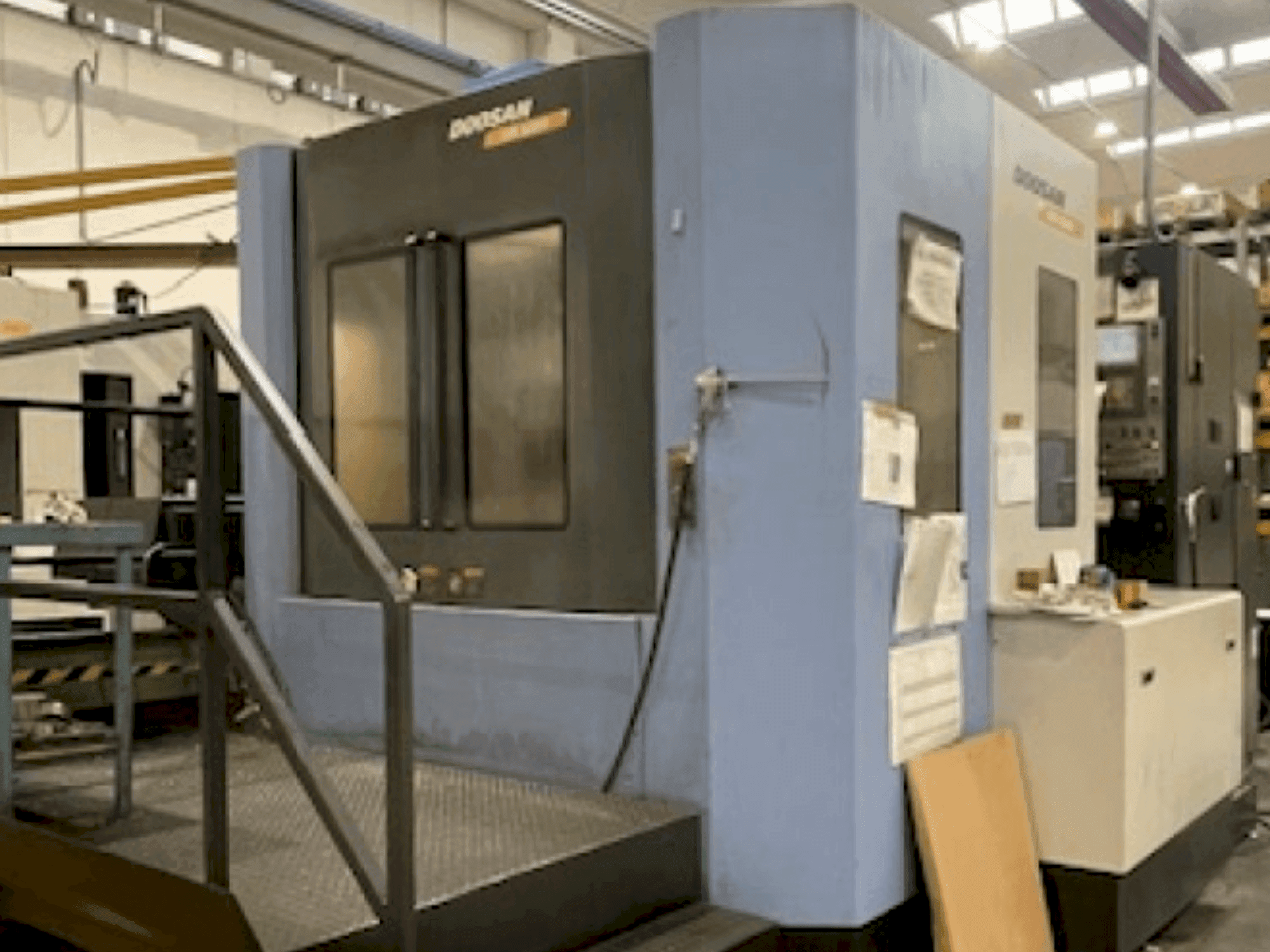 Frontansicht der DOOSAN HM 6300 (2009) Maschine