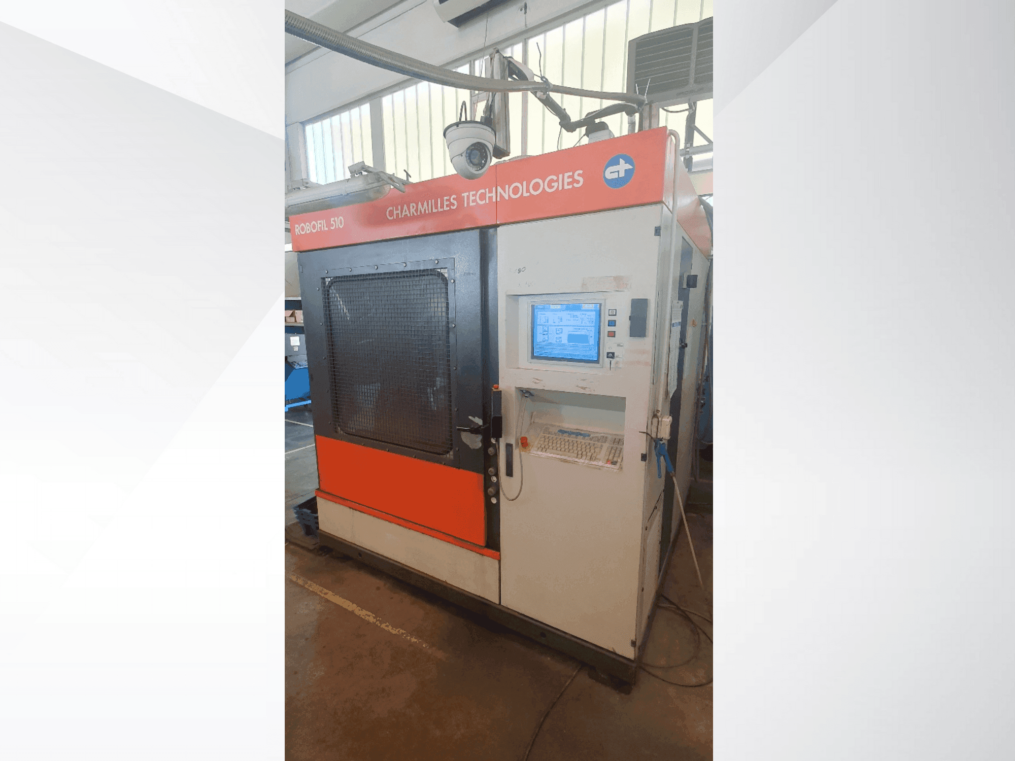 Frontansicht der CHARMILLES Robofil 510 Maschine