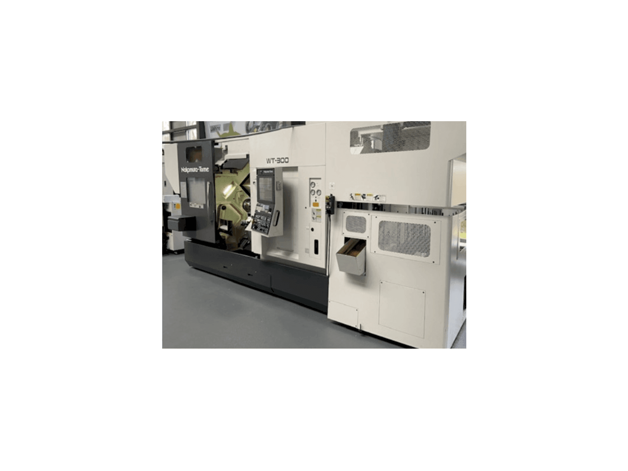 Frontansicht der NAKAMURA WT-300/GR 210 Maschine