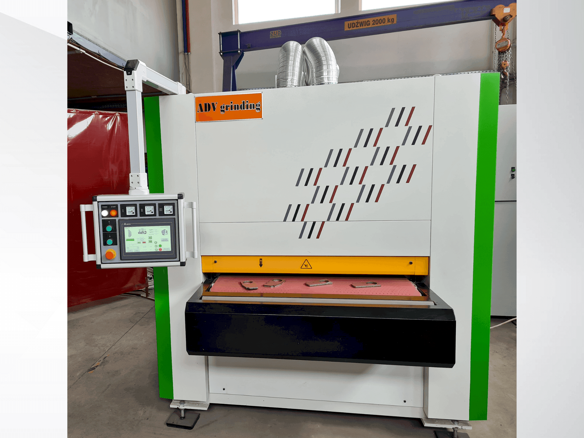 Frontansicht der ADV 508-RW-1100 Maschine