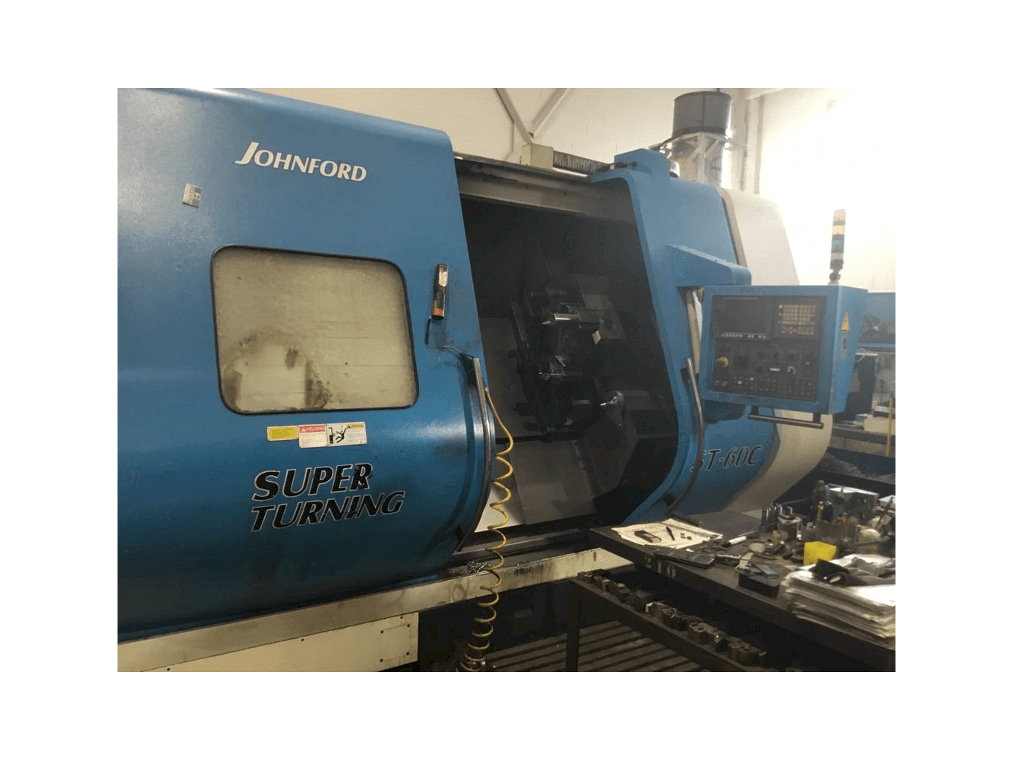 Frontansicht der Johnford ST-60C Maschine