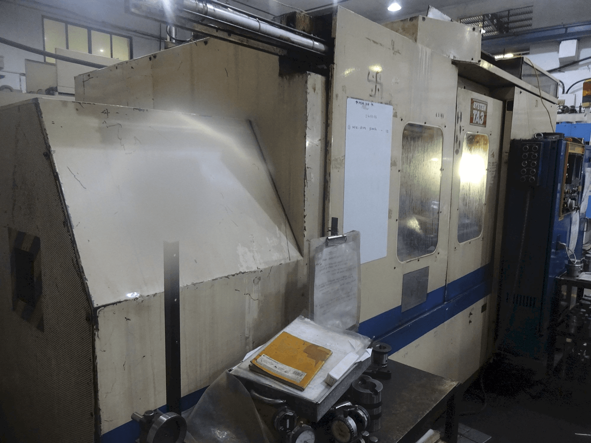 Frontansicht der TSUGAMI TA 3 Maschine