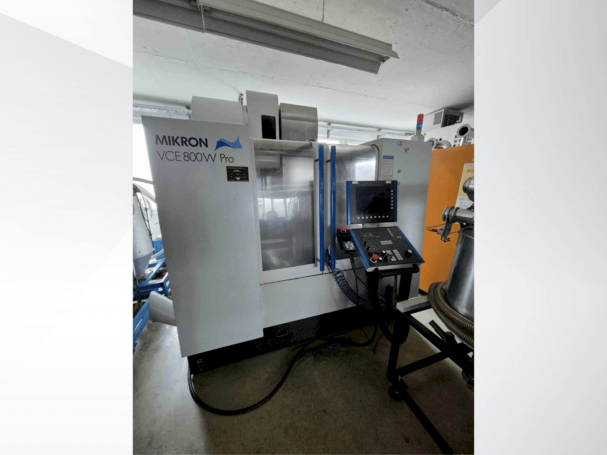 Frontansicht der MIKRON VCE 800W Pro Maschine