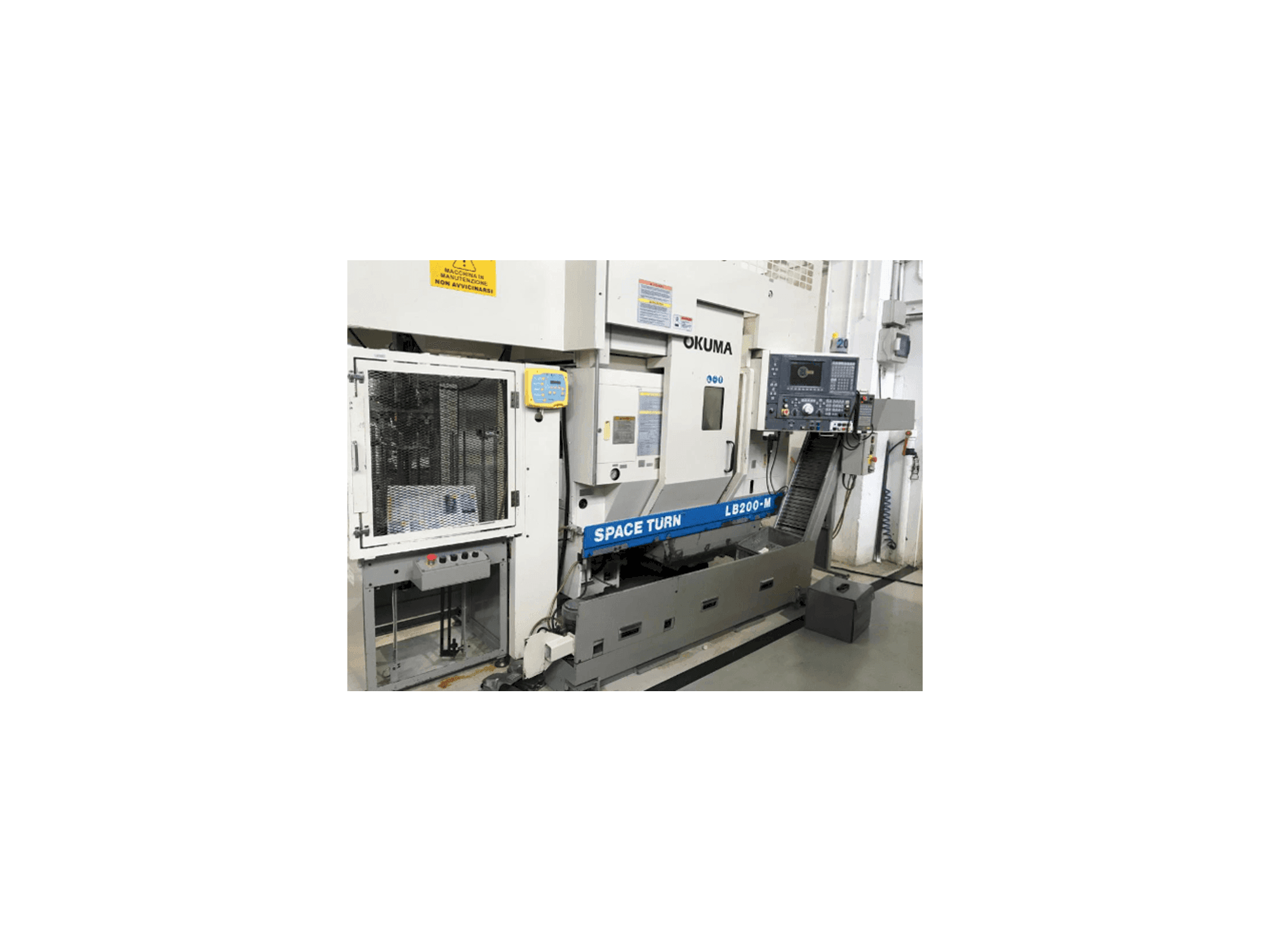Frontansicht der Okuma LB 200 M Maschine