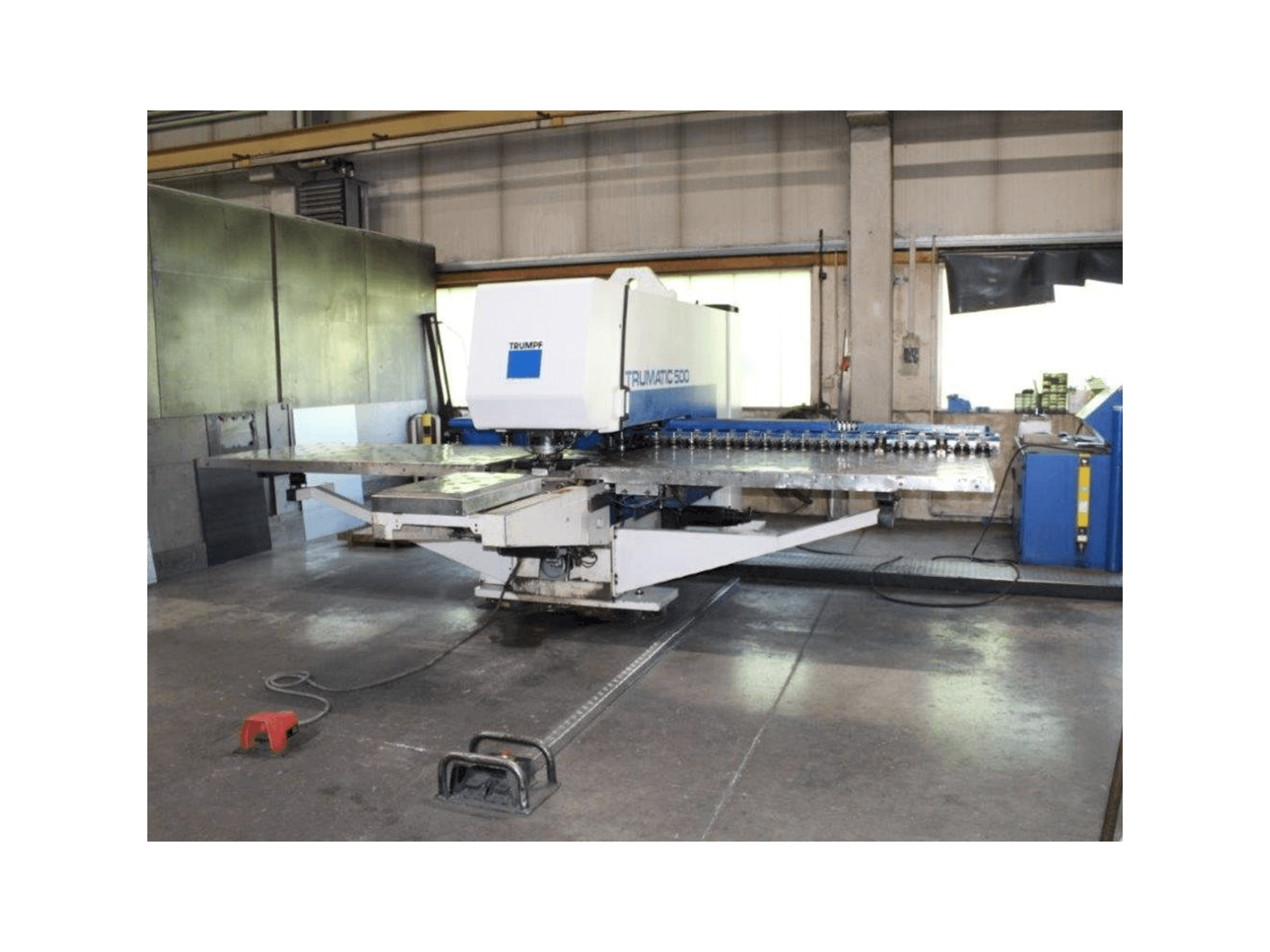 Frontansicht der Trumpf Trumatic 500 Maschine