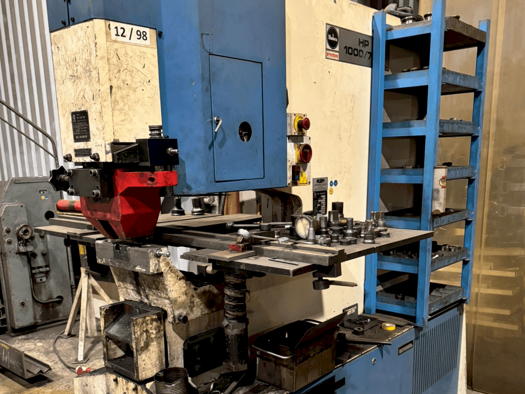 Frontansicht der KLEIN HP 1000/760 Maschine