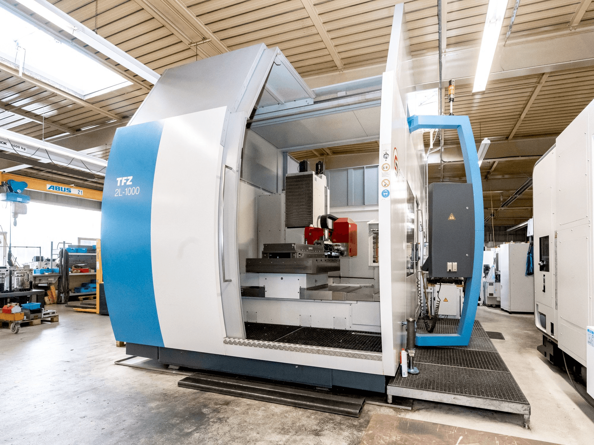 Frontansicht der SAMAG TFZ 2L-1000 Maschine