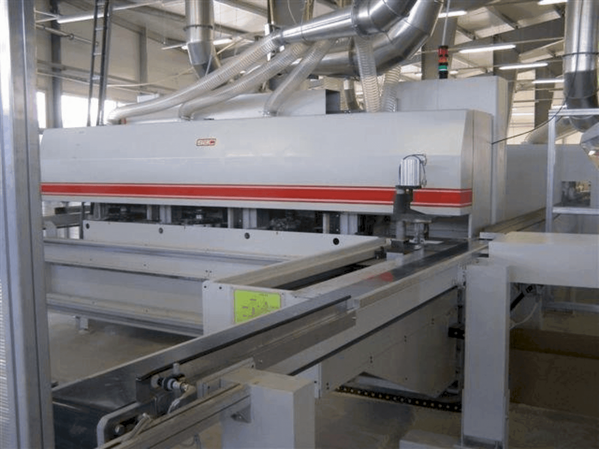 Frontansicht der SAC F300 Maschine