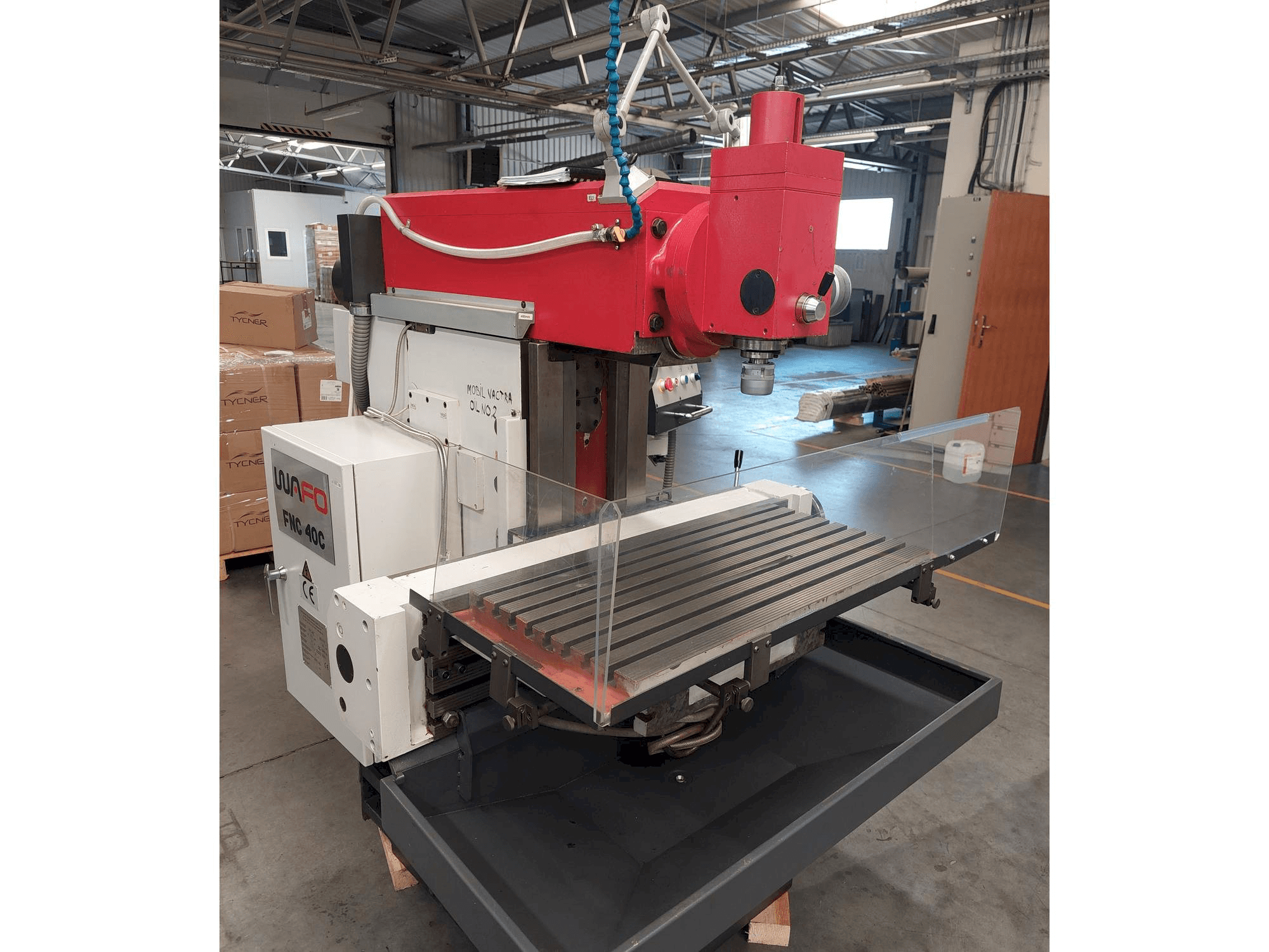 Frontansicht der WAFO FNC 40C Maschine