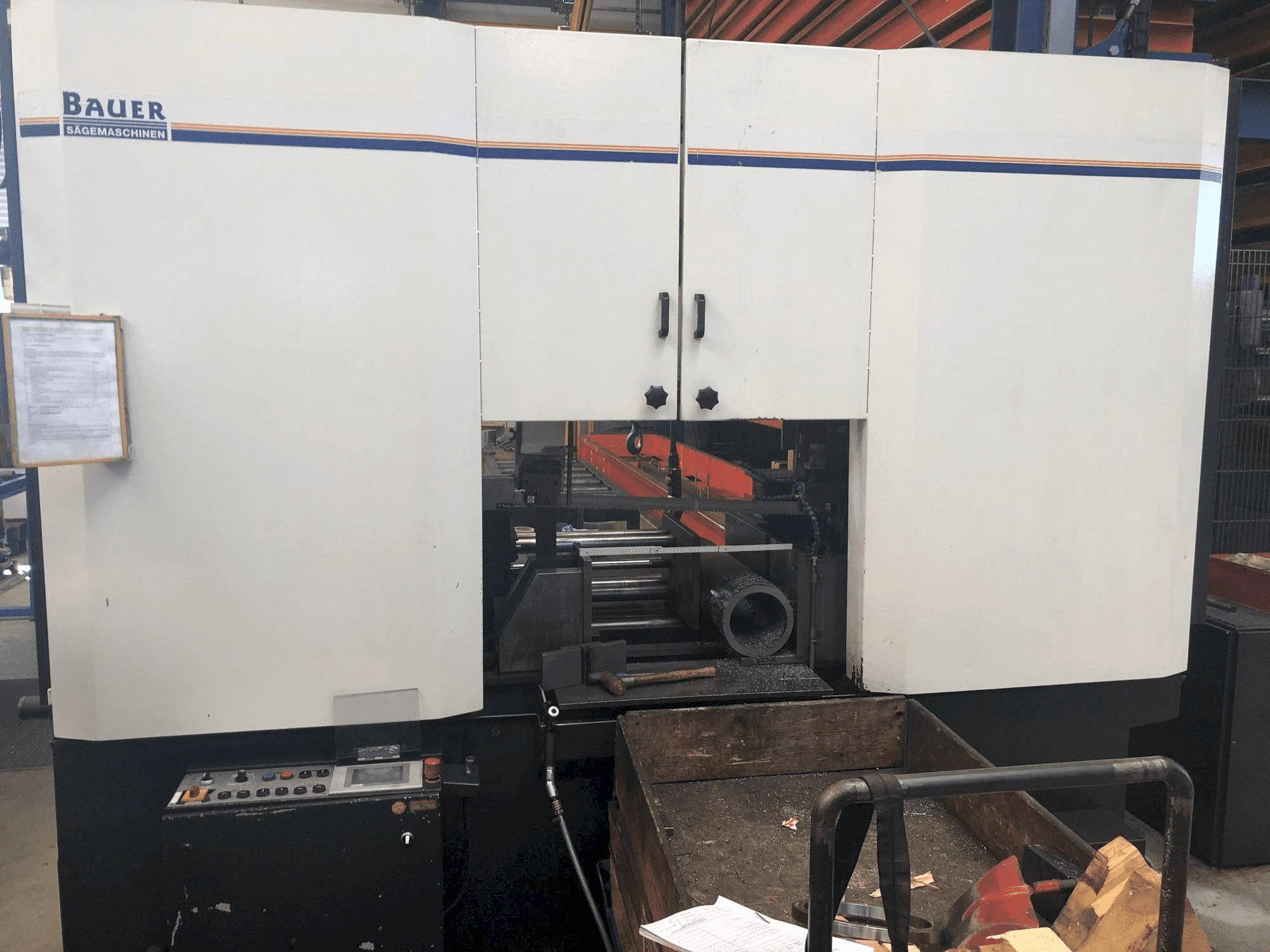 Frontansicht der BAUER SA 550 ZA Maschine