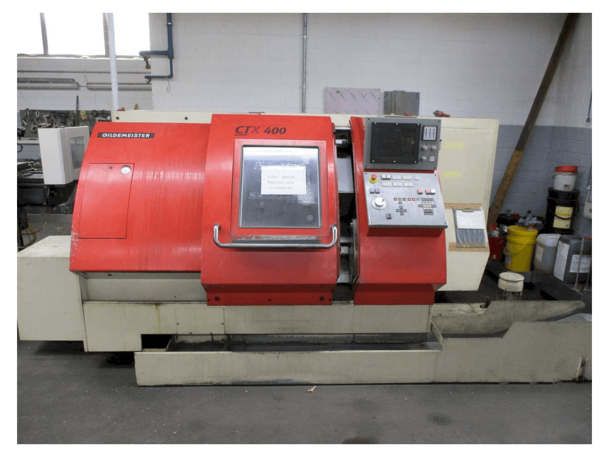 Frontansicht der Gildemeister CTX 400 Maschine