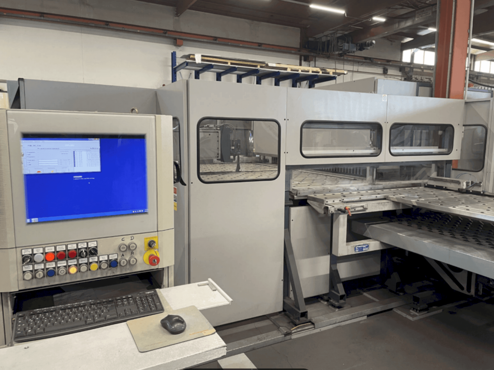 Frontansicht der Salvagnini IP 54 Maschine