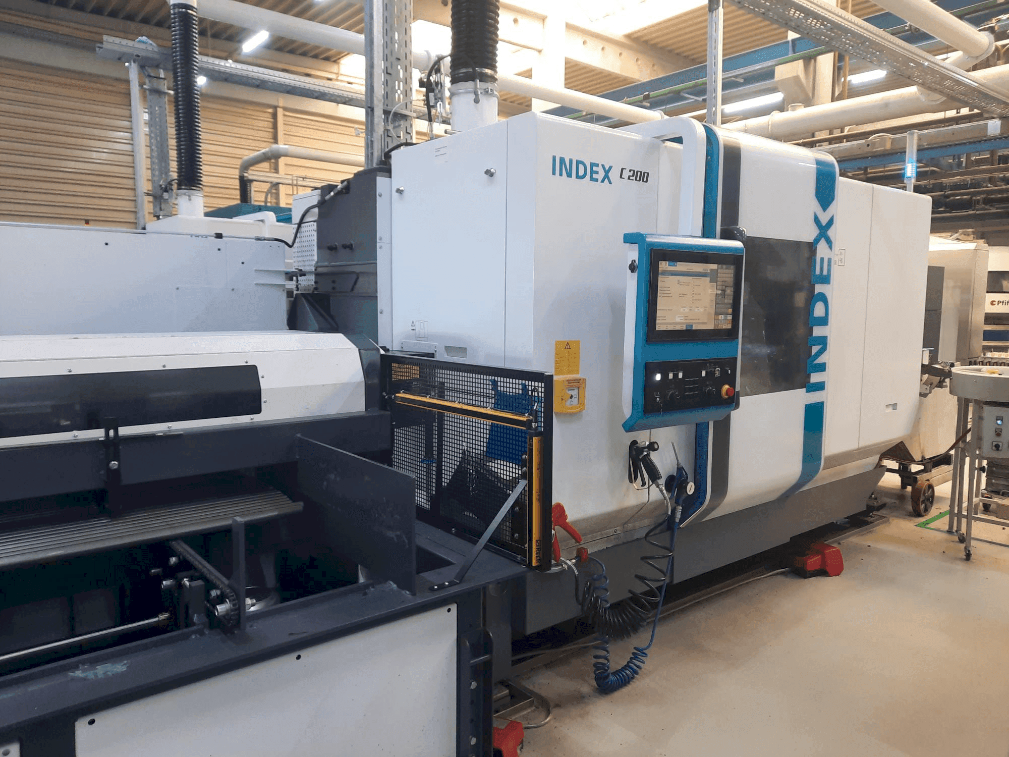 Frontansicht der Index C200 Maschine