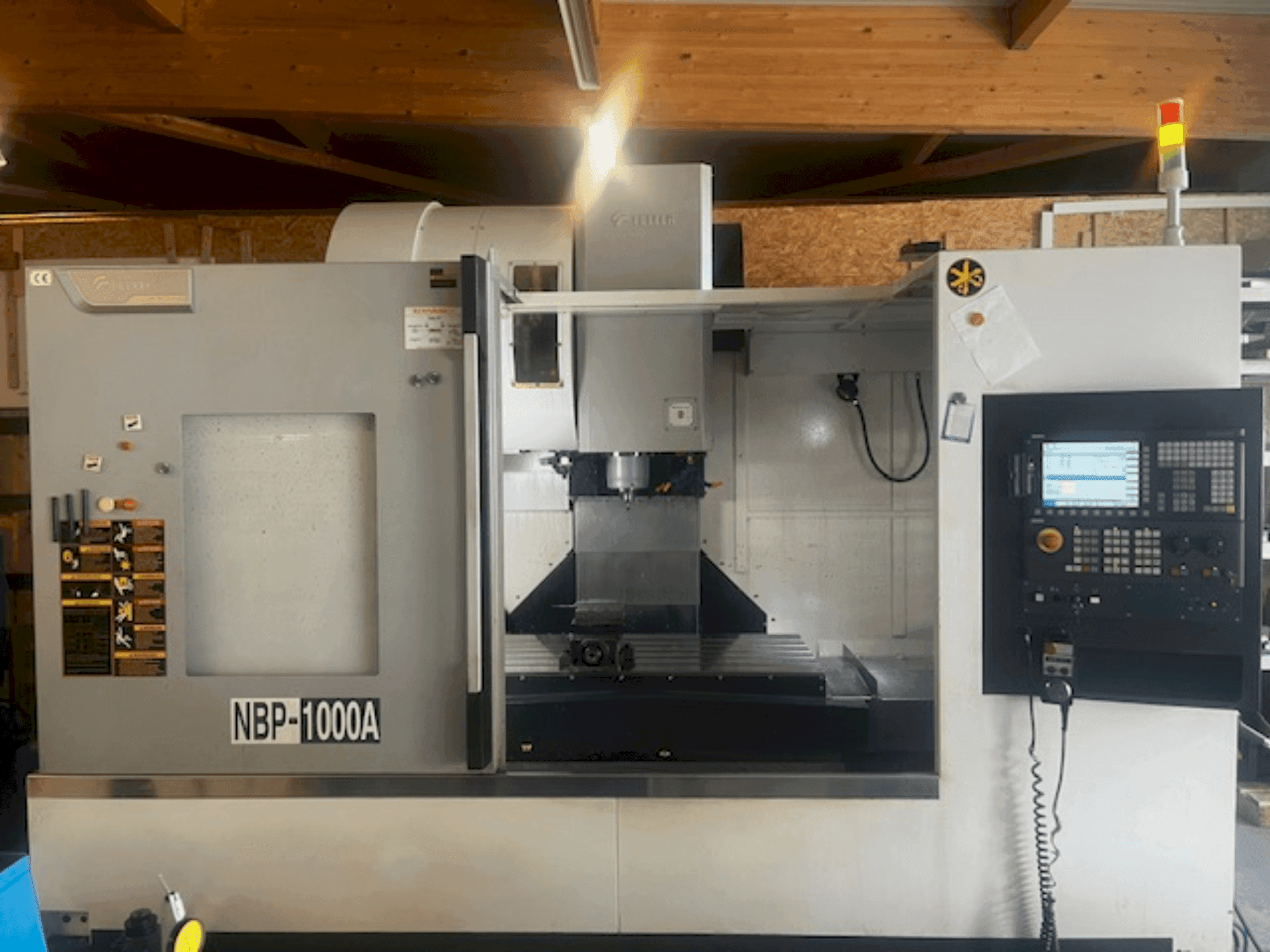 Frontansicht der Feeler NBP 1000A Maschine
