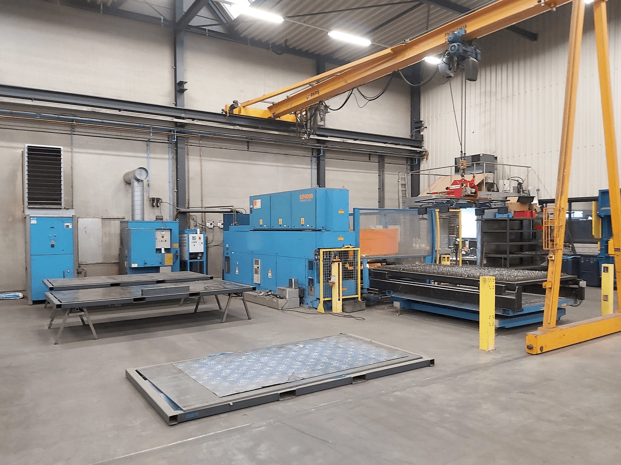 Frontansicht der Prima Power Platino 1530 4,0kW CO2 Maschine
