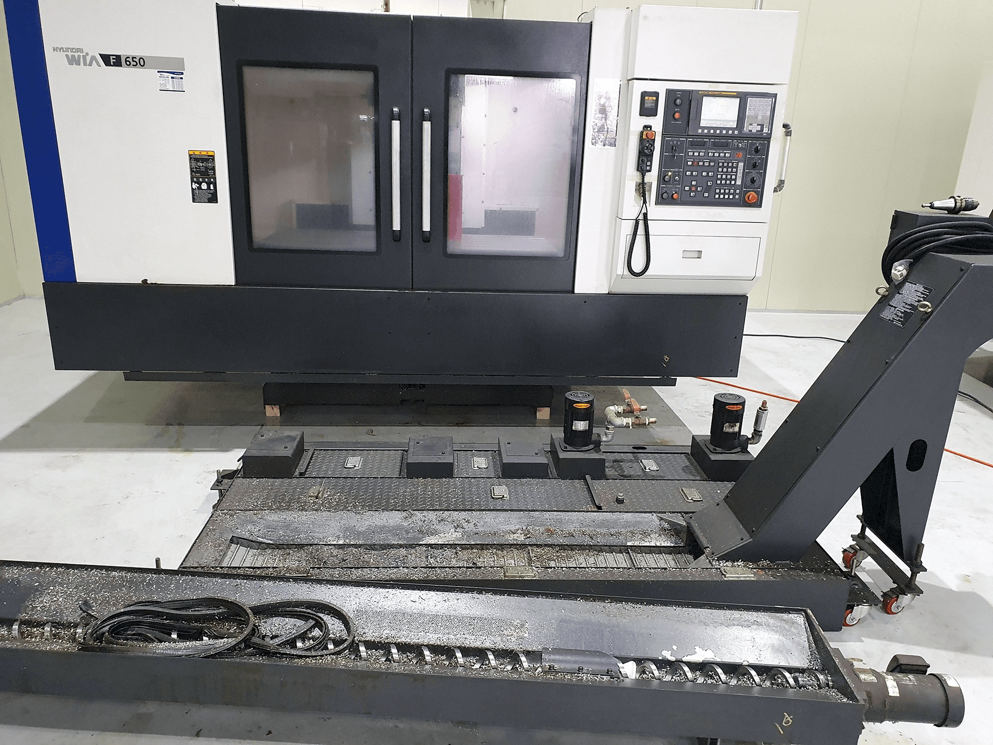 Frontansicht der Hyundai Wia F650 Maschine