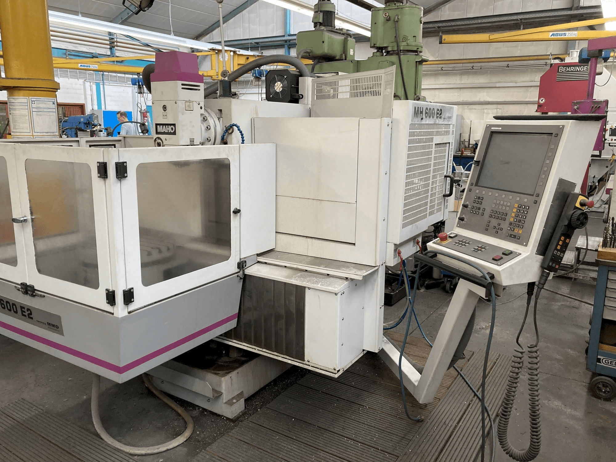 Frontansicht der Maho MH 600 E2 Maschine