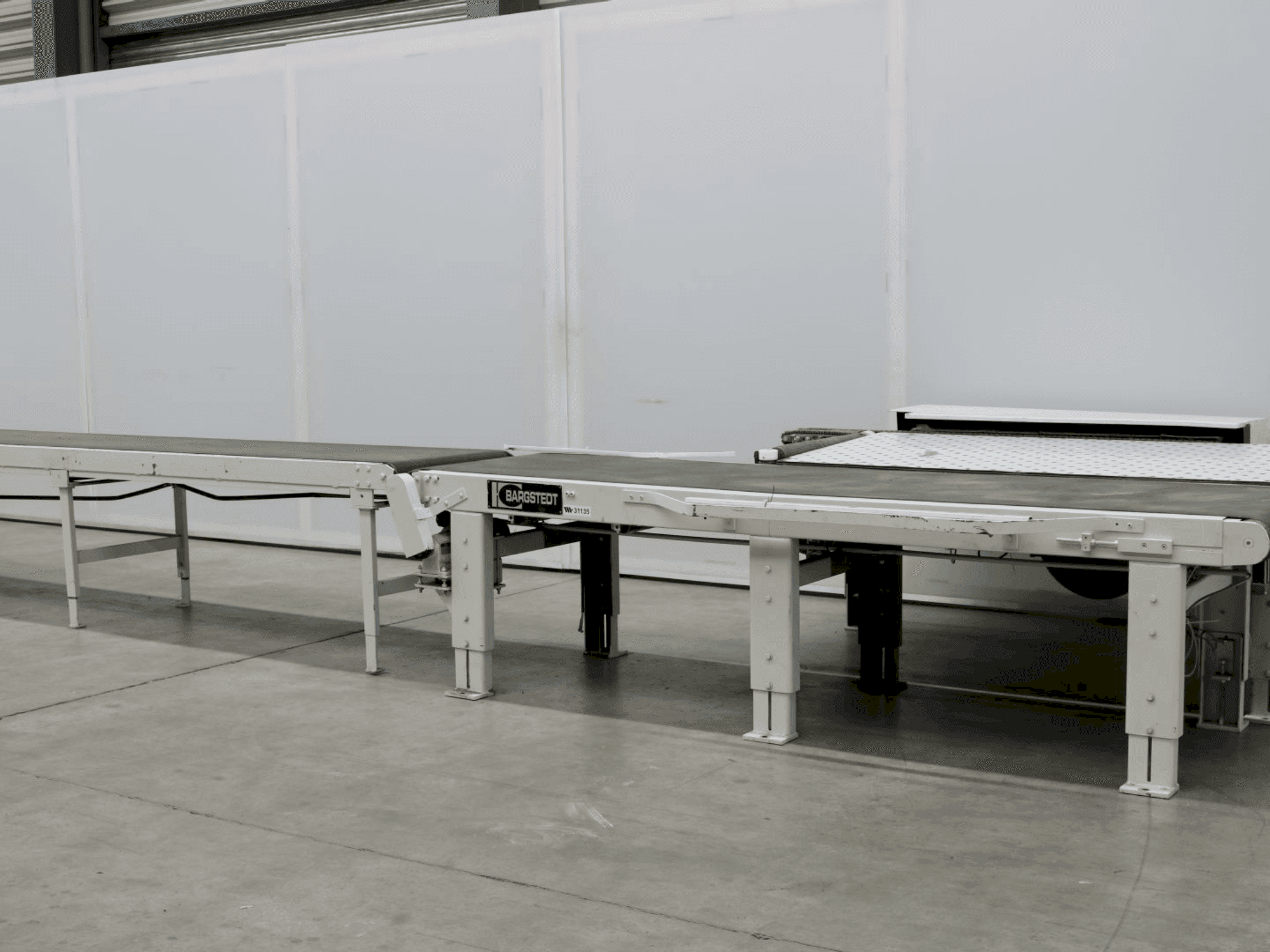 Frontansicht der BARGSTEDT TFU 02/L/33/67 Maschine