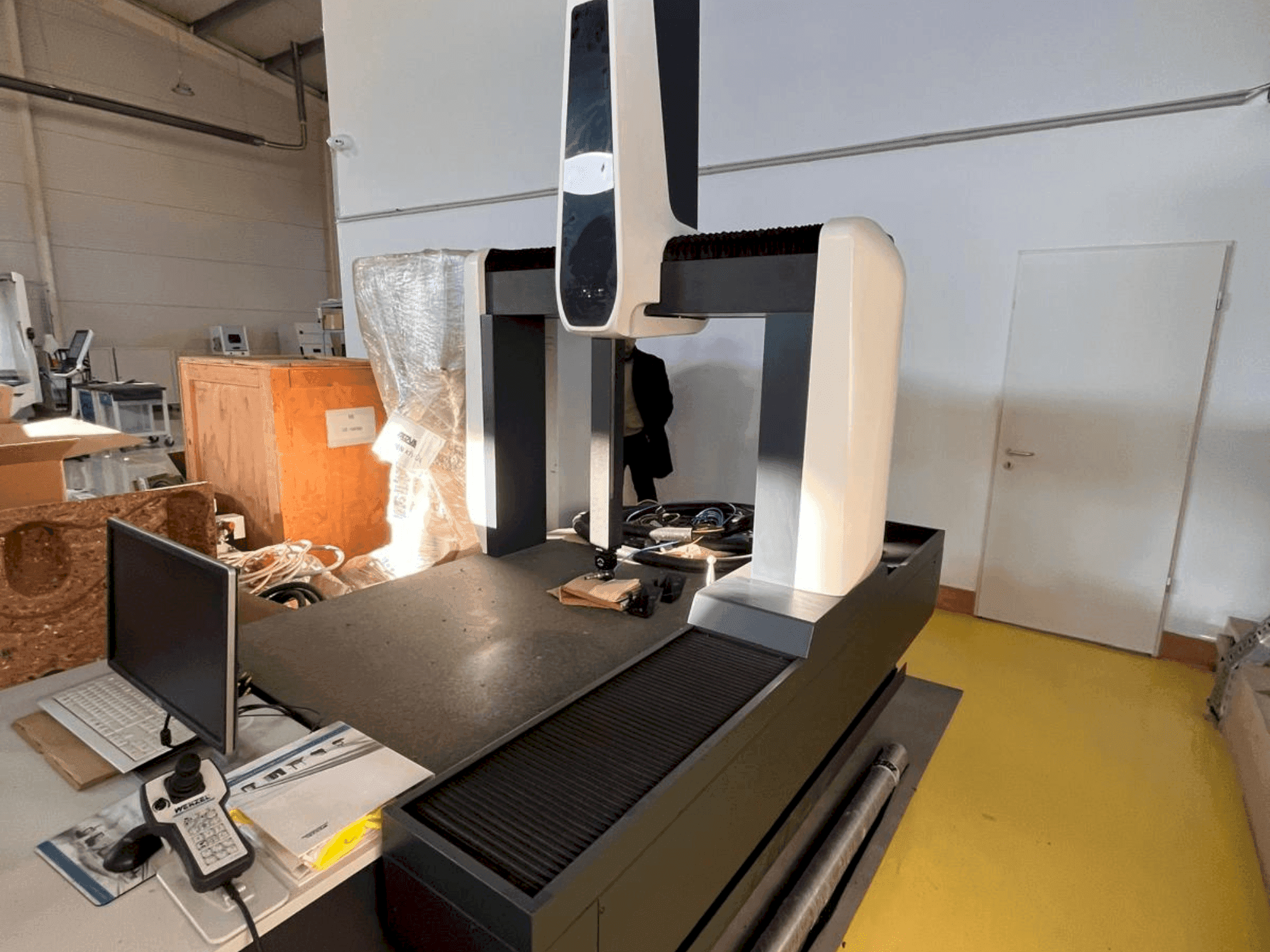 Frontansicht der Wenzel LH 87 Maschine