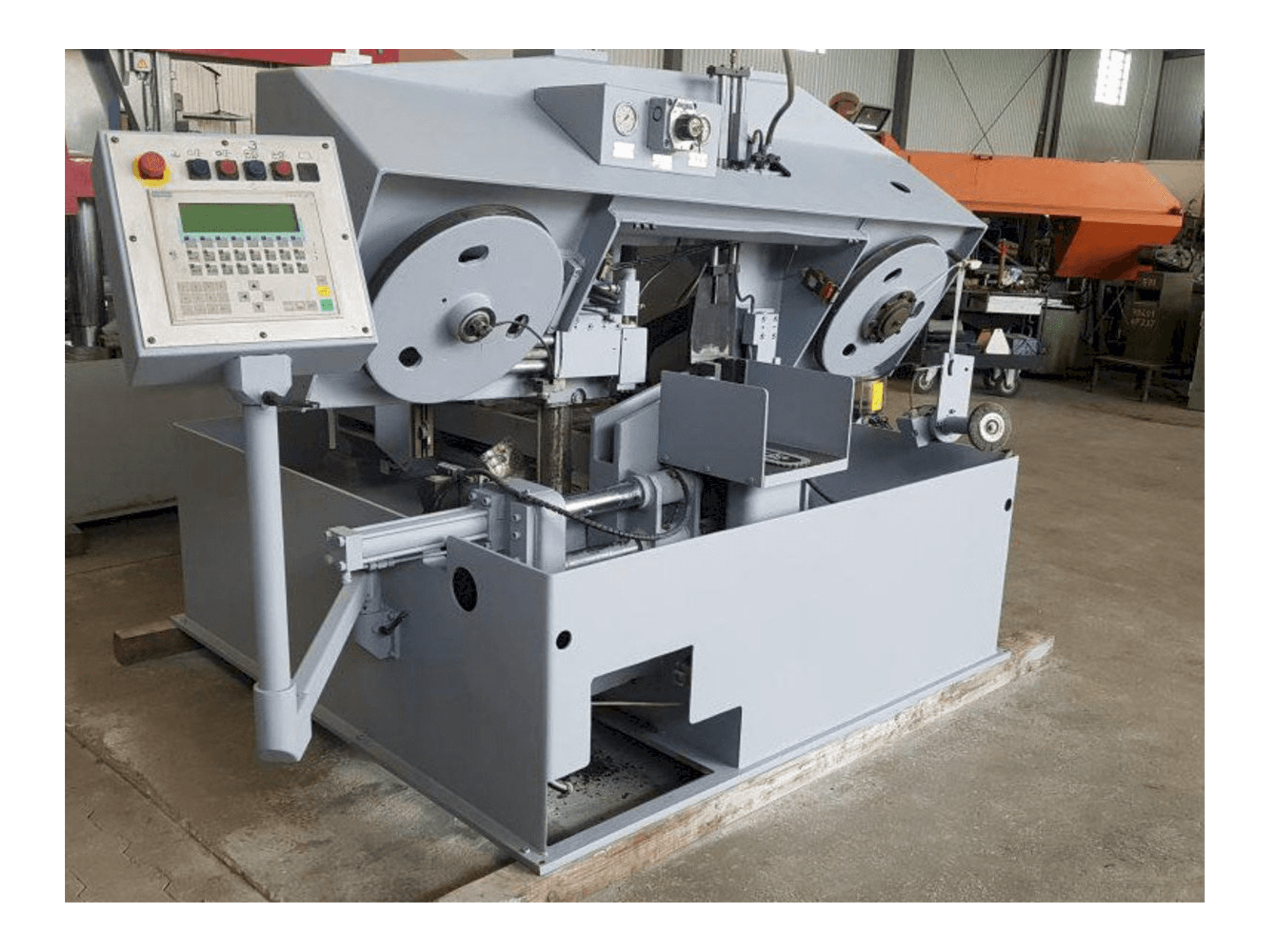 Frontansicht der FORTE SBA 271 Maschine