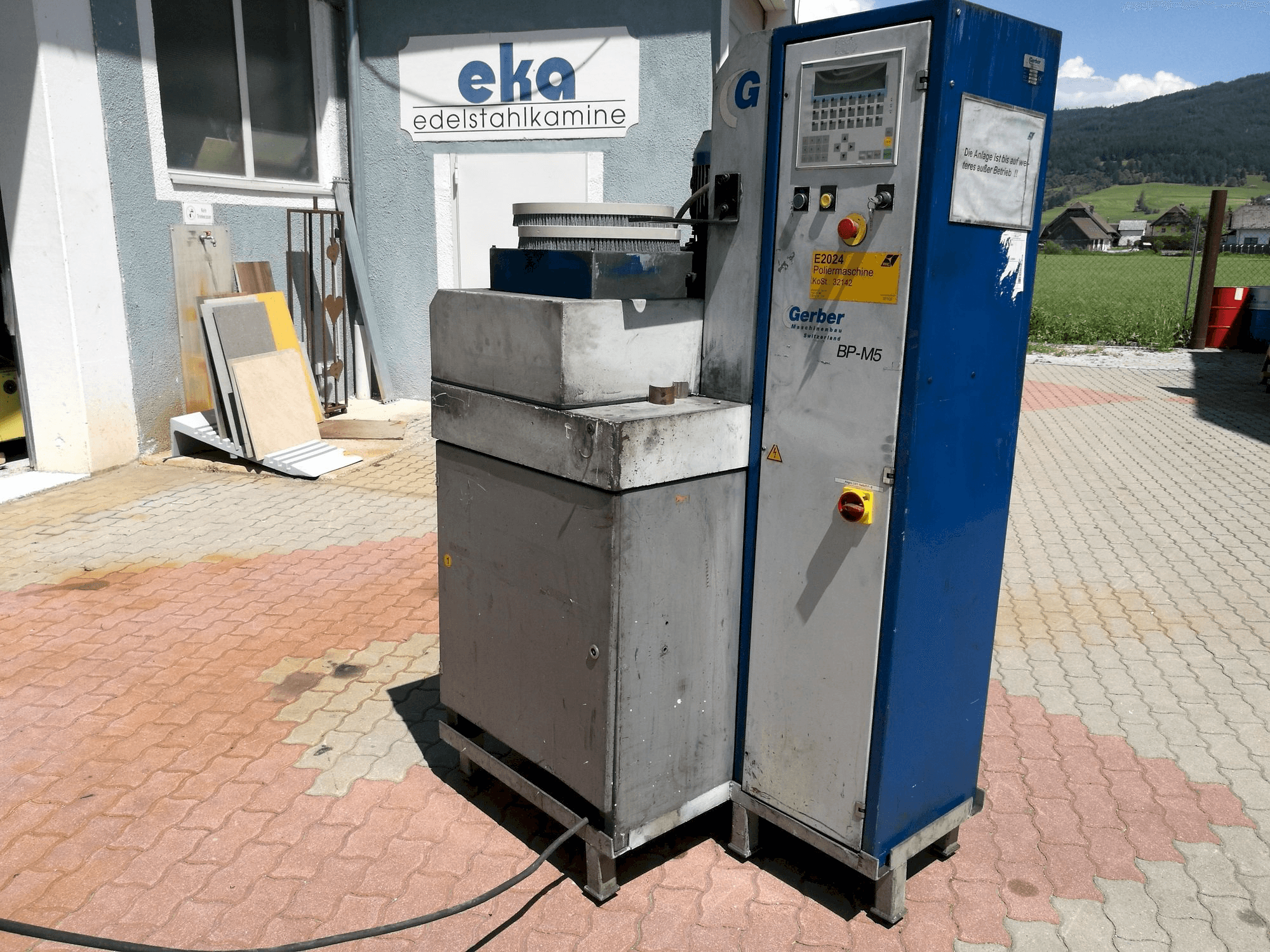 Frontansicht der Gerber BP-M5 Maschine