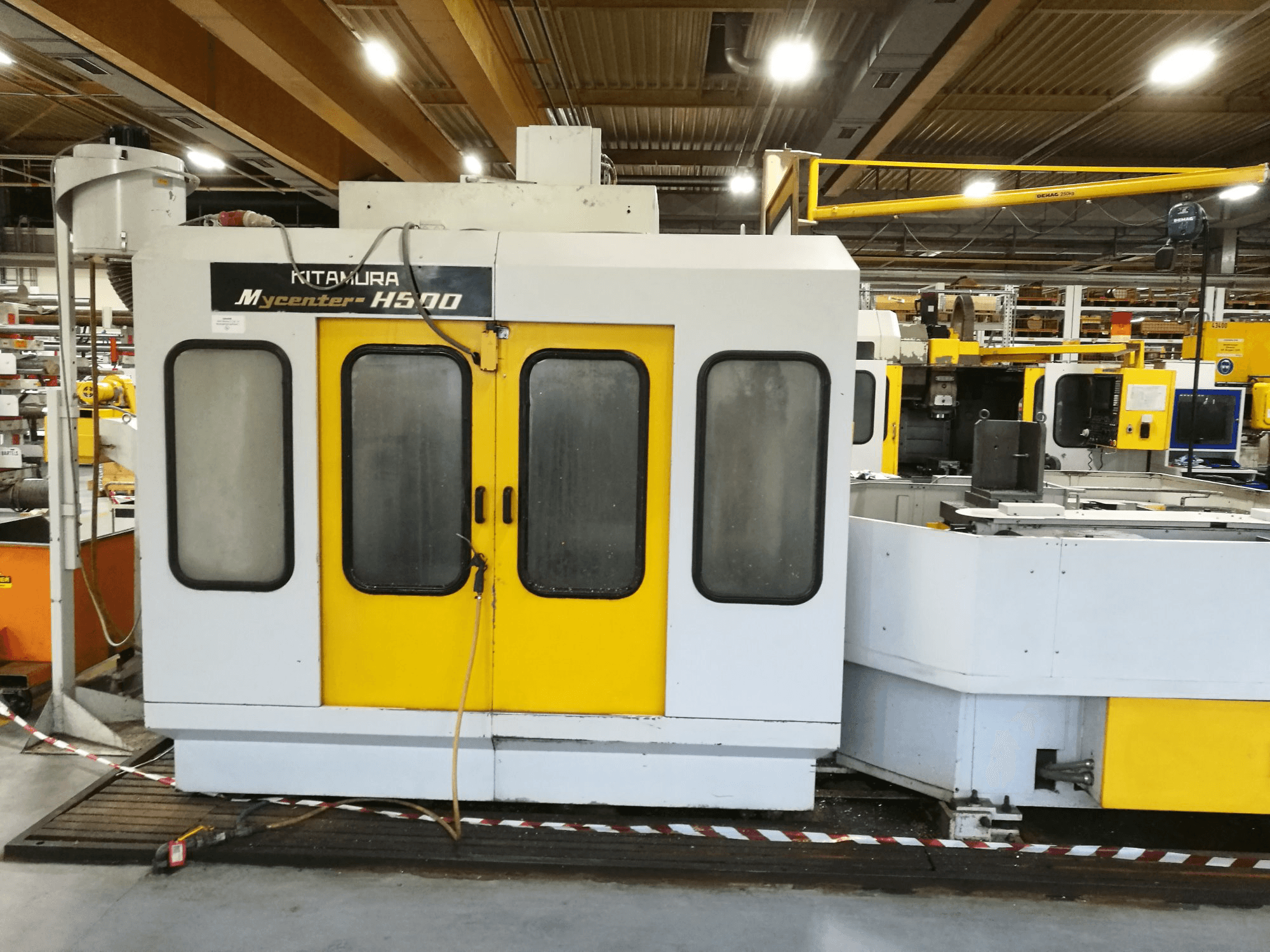 Frontansicht der Kitamura Mycenter H500 Maschine