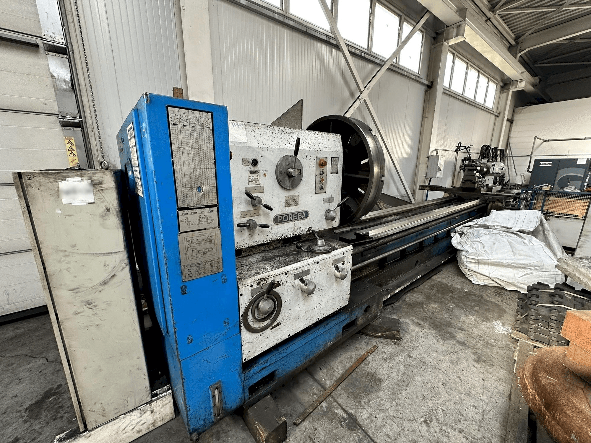 Frontansicht der Poreba TR 115 B3 x 5000 Maschine