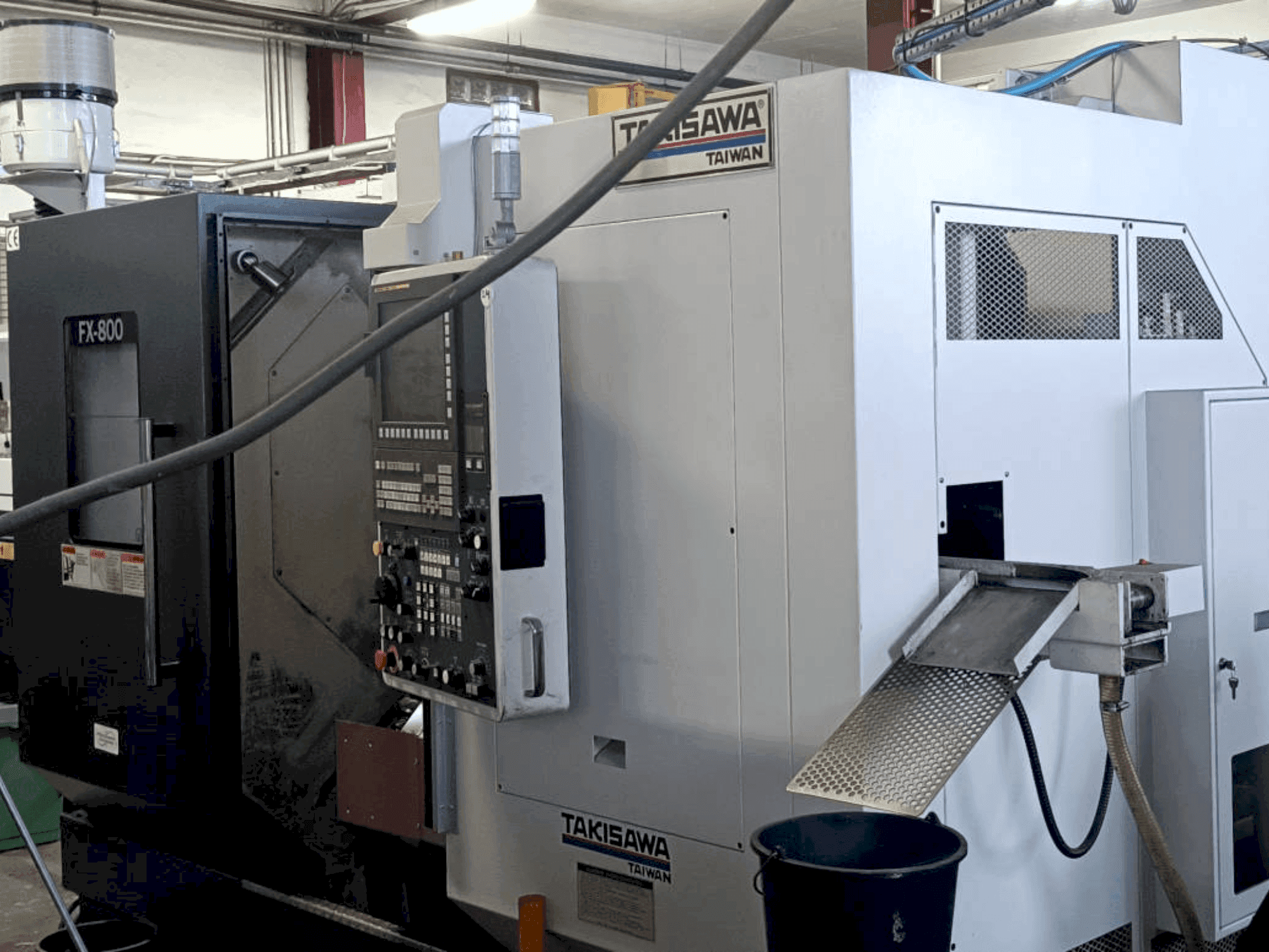 Frontansicht der Takisawa FX800 Maschine