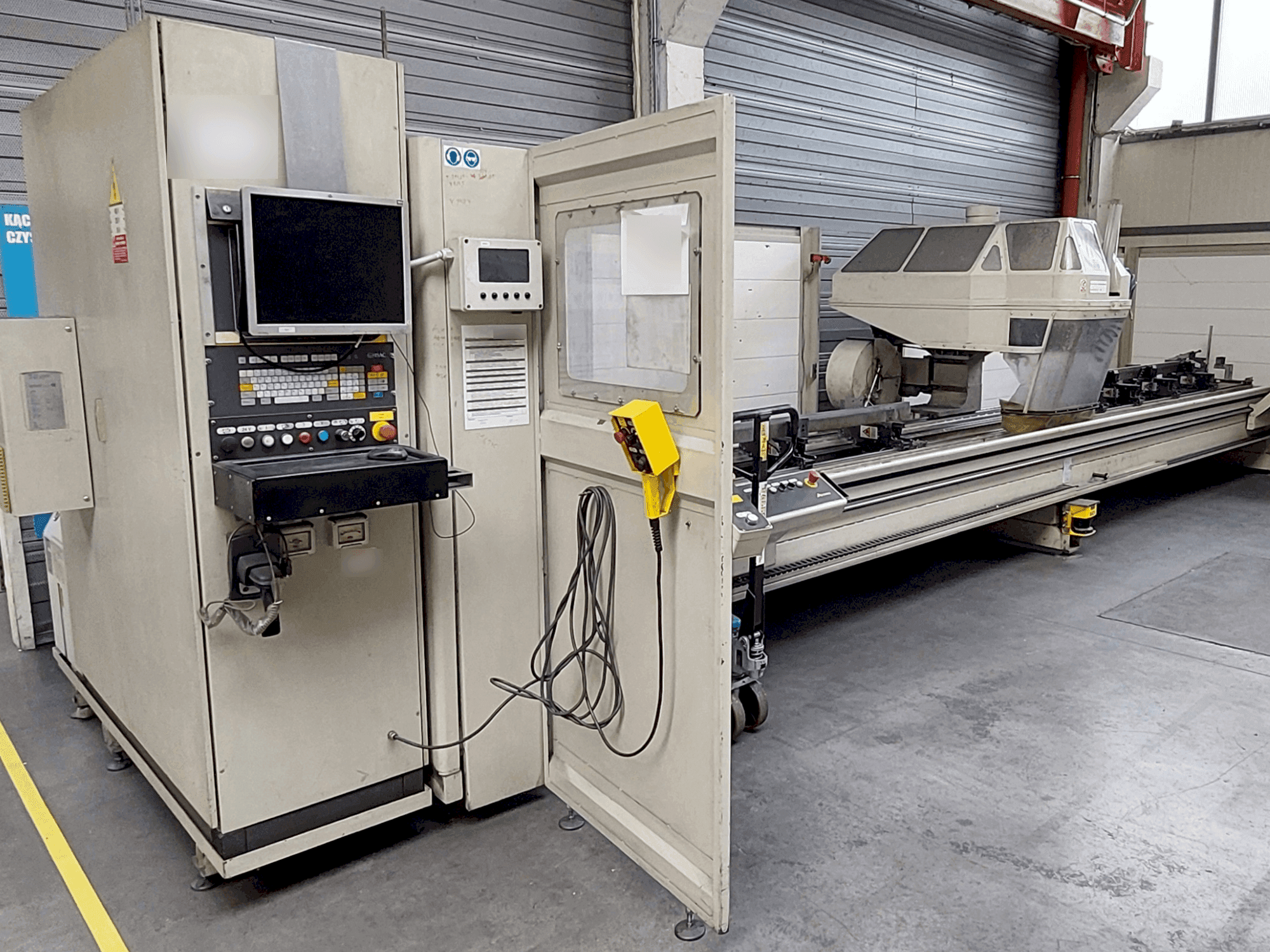 Frontansicht der Emmegi PENDOLARE Maschine