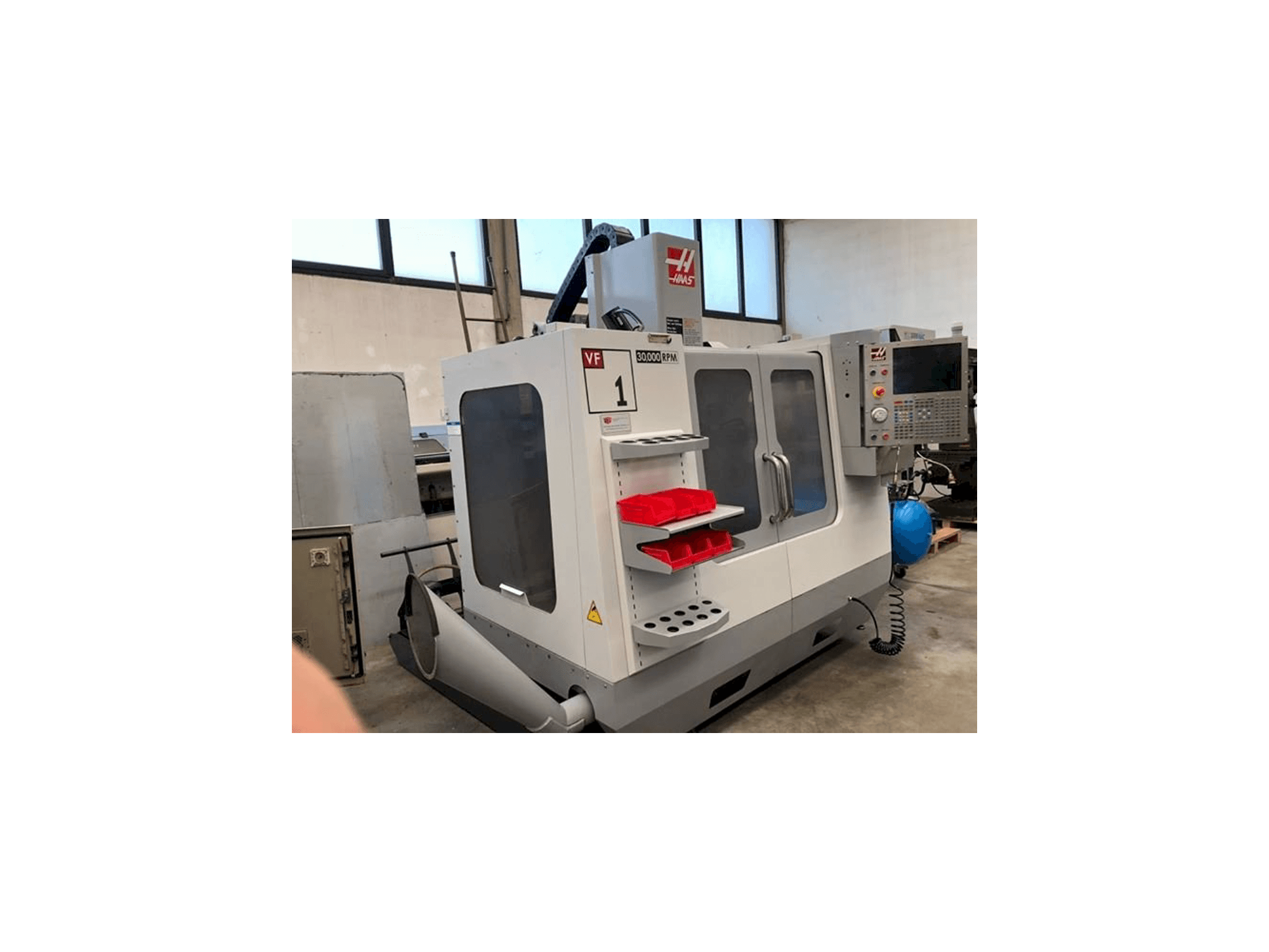 Frontansicht der HAAS VF1 SS Maschine