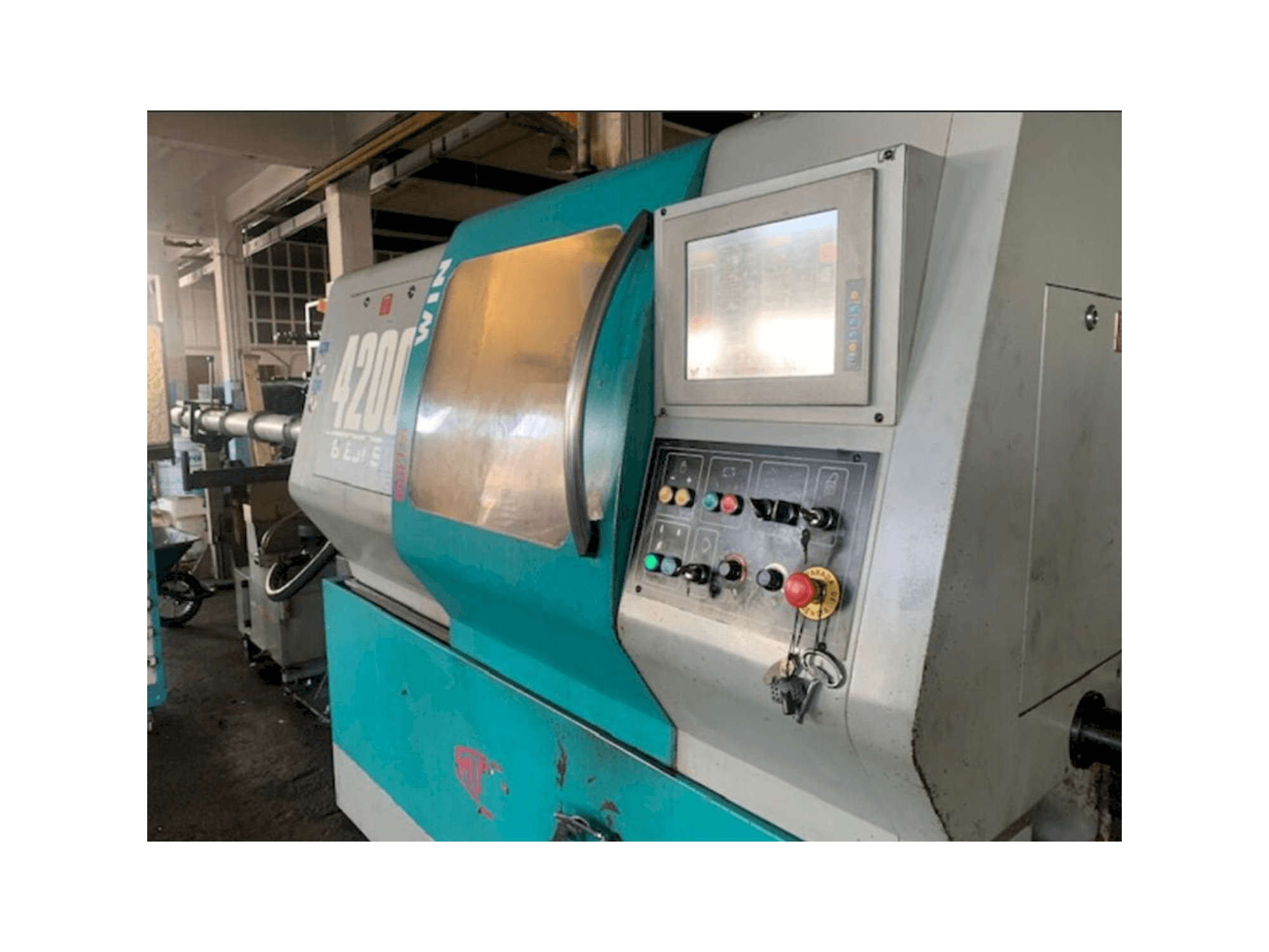 Frontansicht der Mupem Win 4200 Maschine