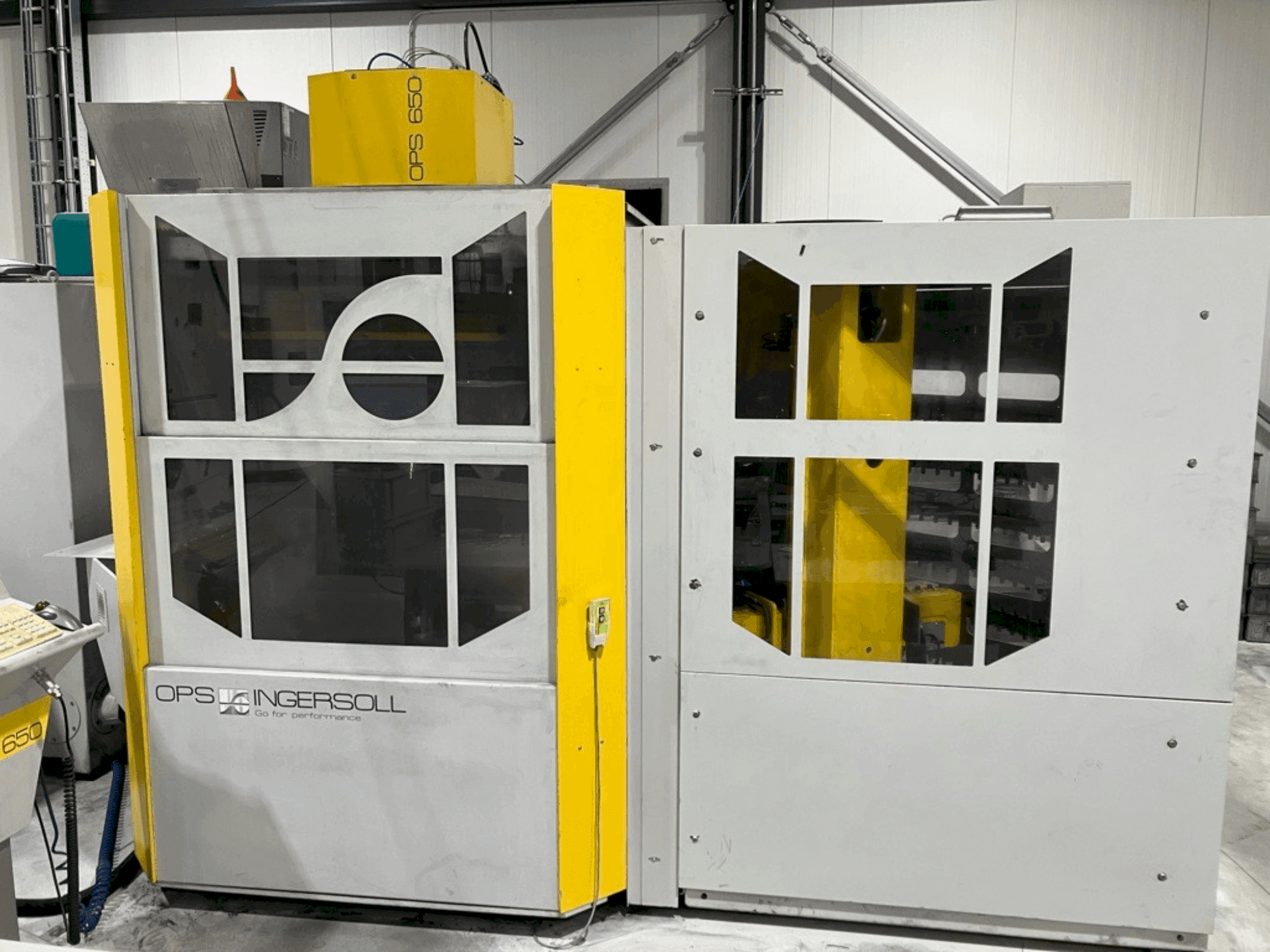 Frontansicht der OPS INGERSOLL 650 Maschine