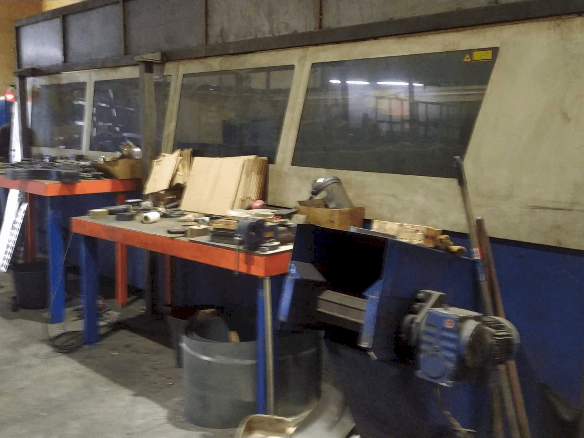 Frontansicht der Trumpf Trumatic L 4050 Maschine