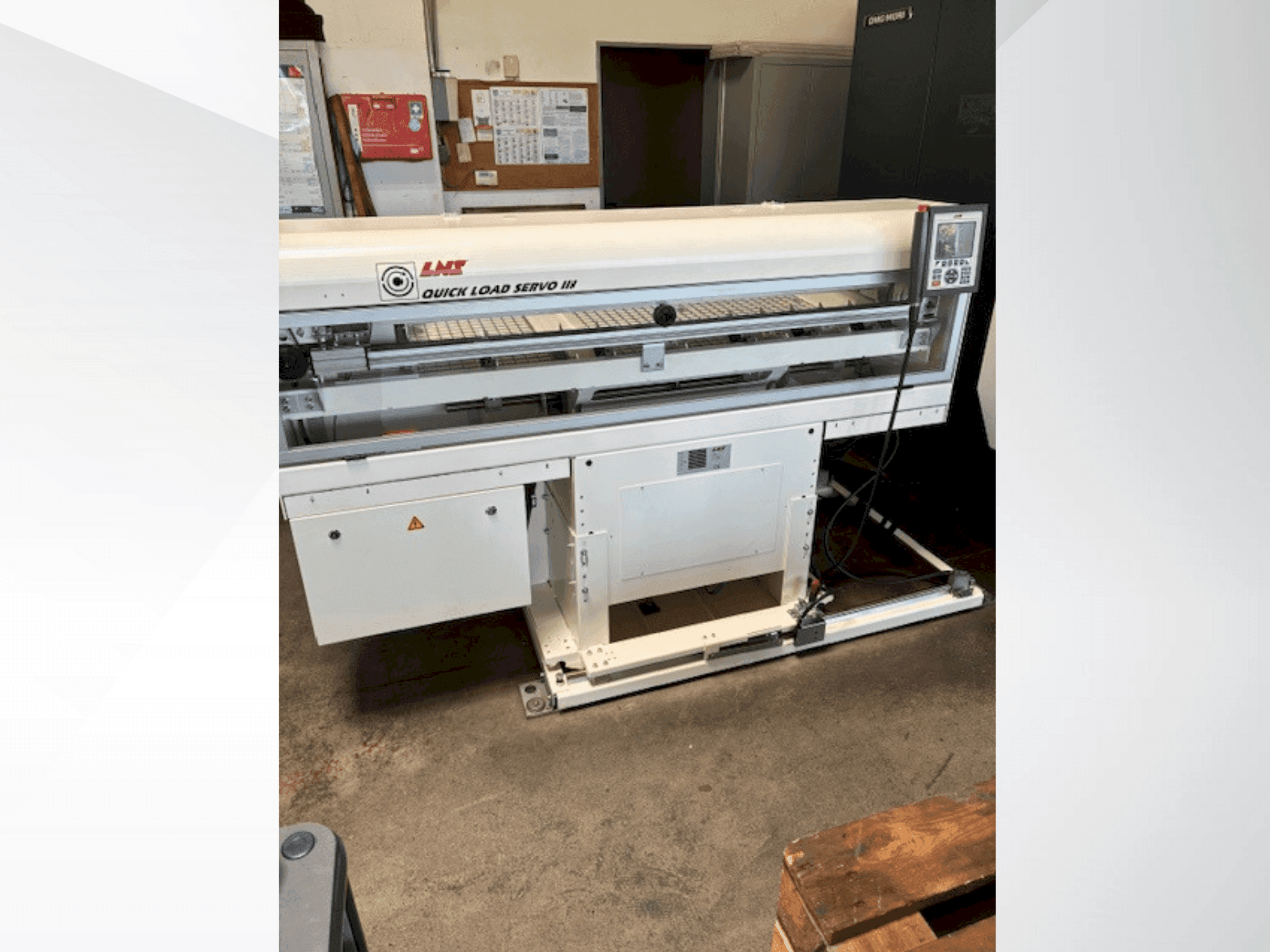 Frontansicht der LNS Quick Load Servo 3 Maschine
