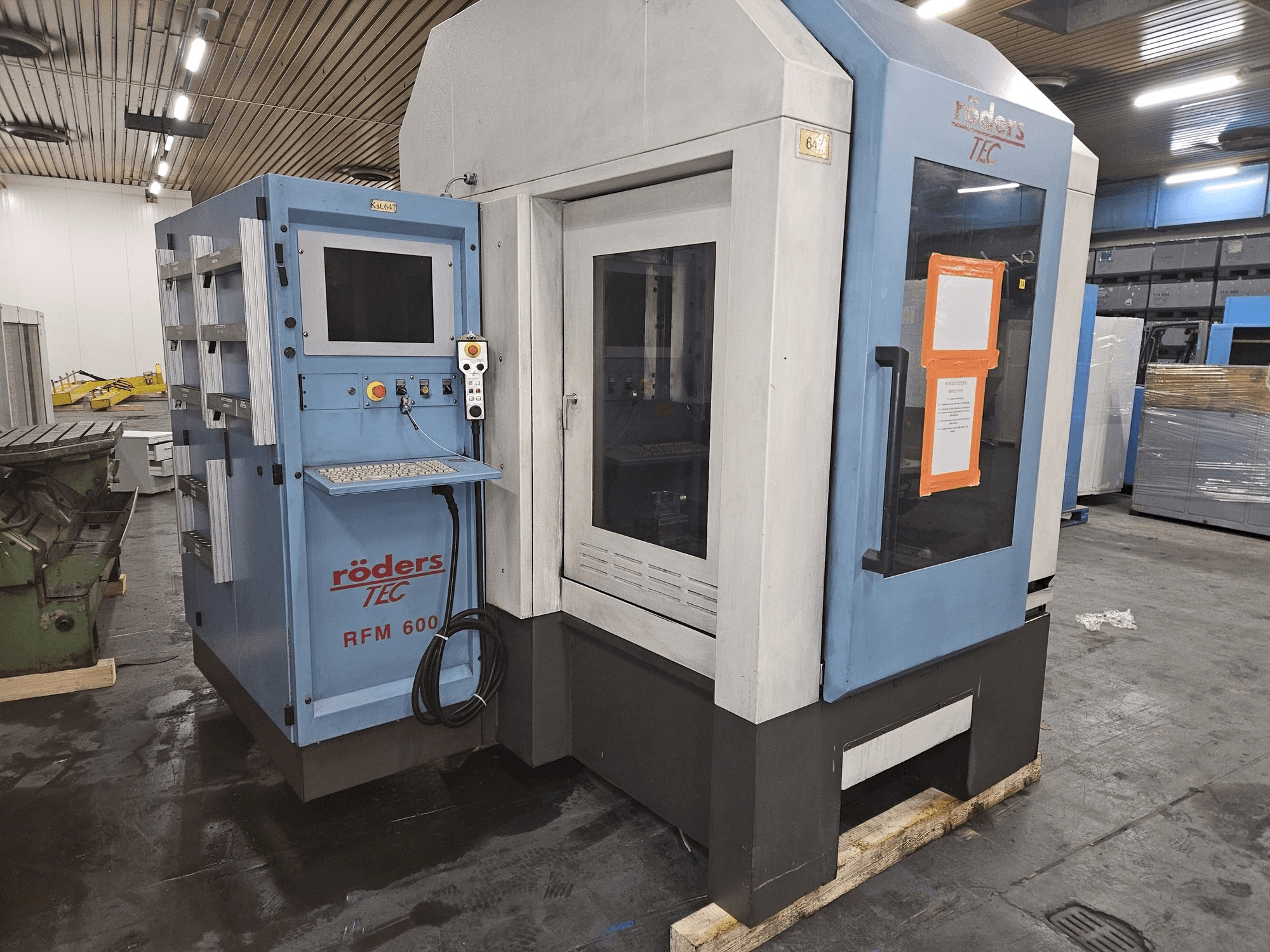 Frontansicht der RÖDERS RFM 600/2 Maschine