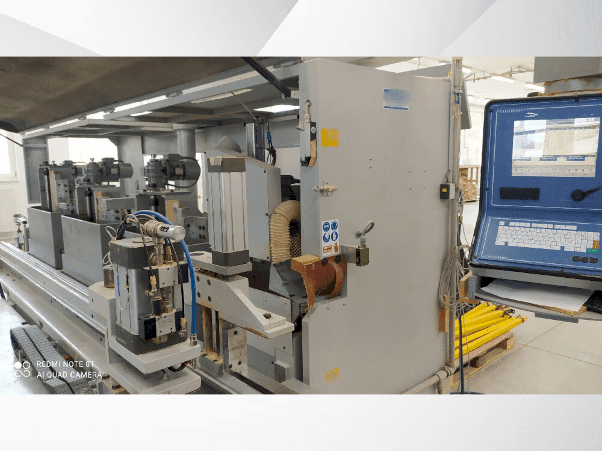 Frontansicht der Colombo Colombo AM 60 Maschine