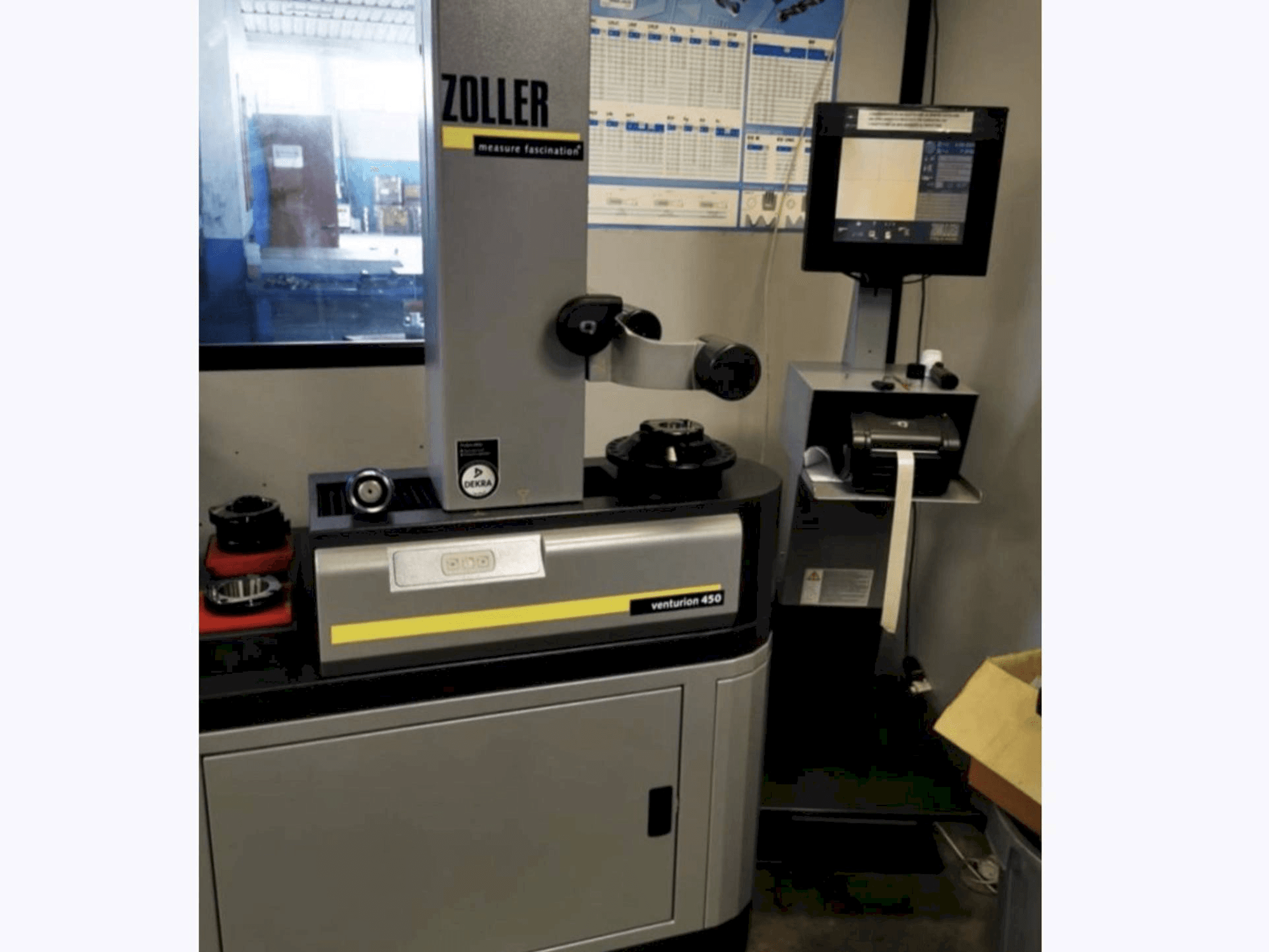 Frontansicht der Zoller Venturion 450 Maschine