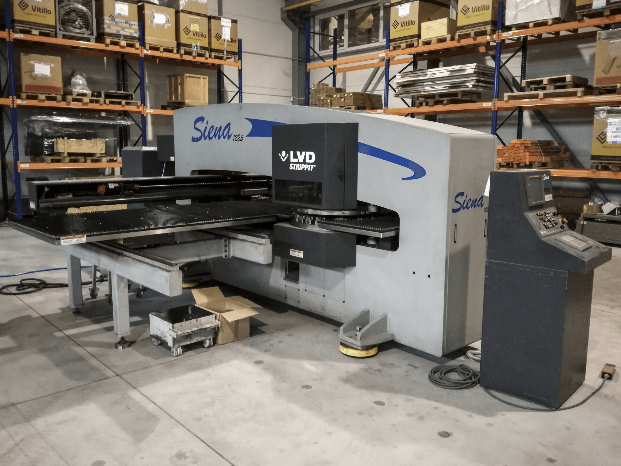 Rechte Ansicht 1 der LVD Siena 1225 TK Maschine