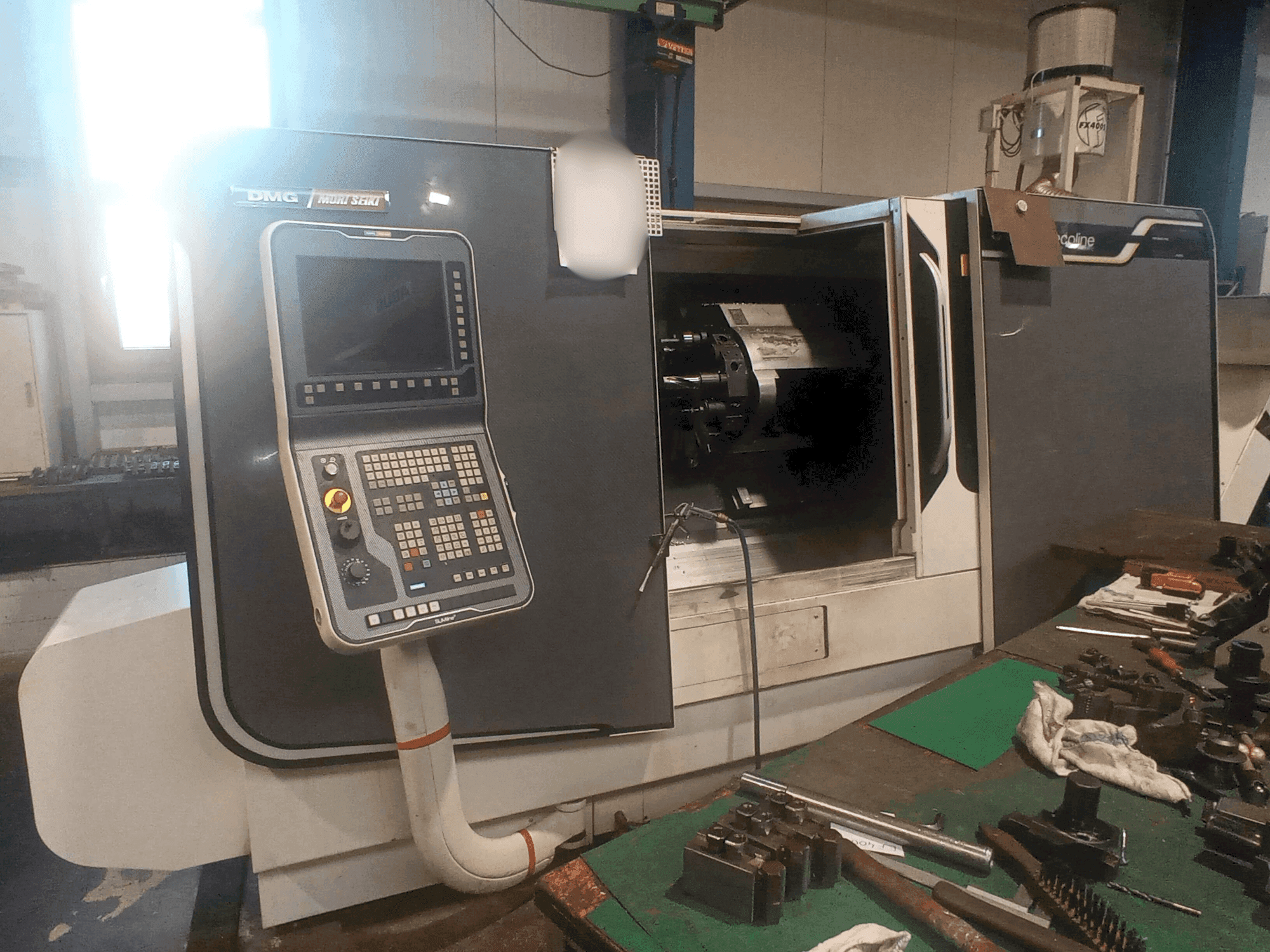 Frontansicht der DMG Mori Seiki CTX 510 ecoline Maschine