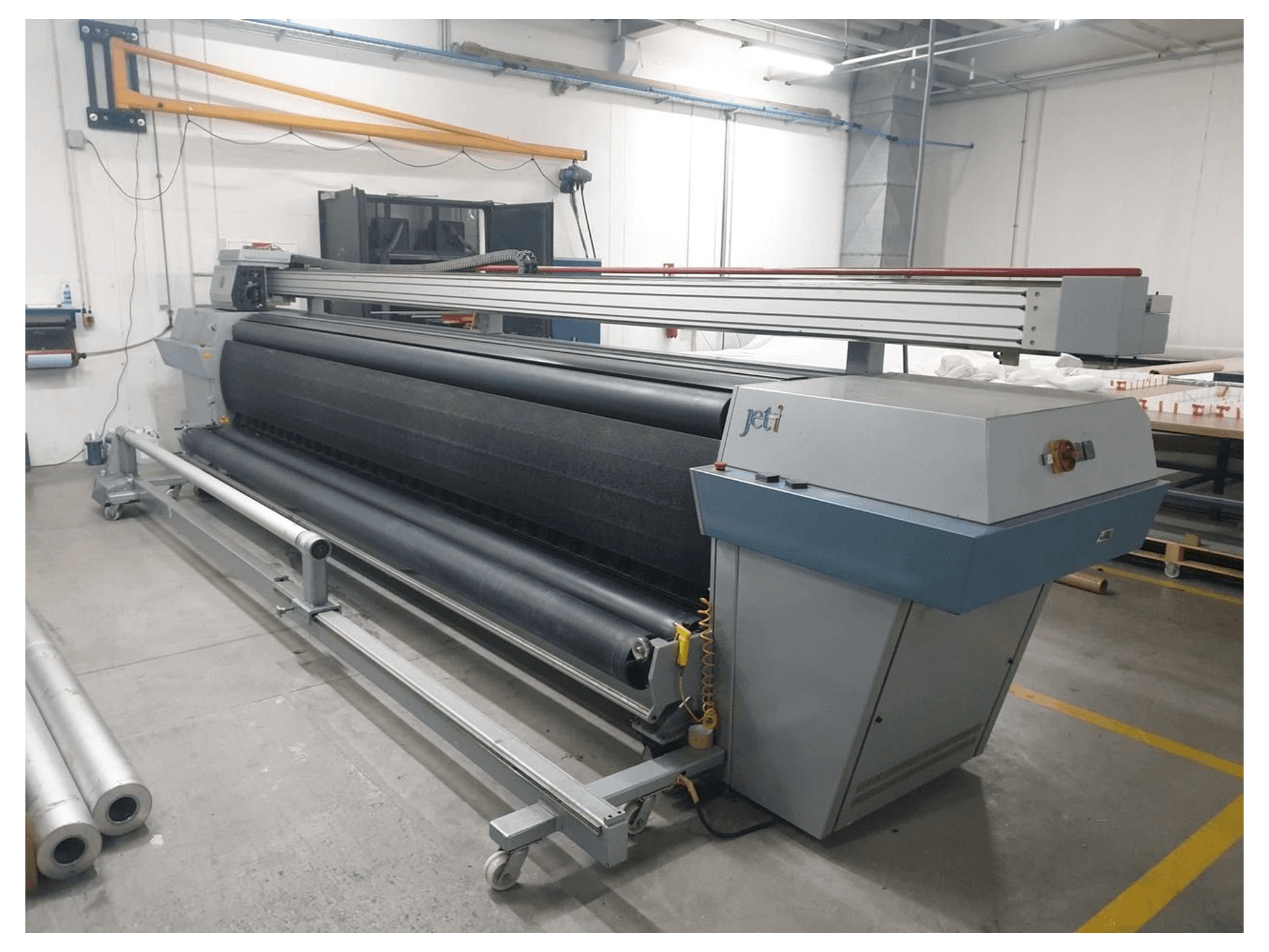 Frontansicht der JETI 5000 Maschine