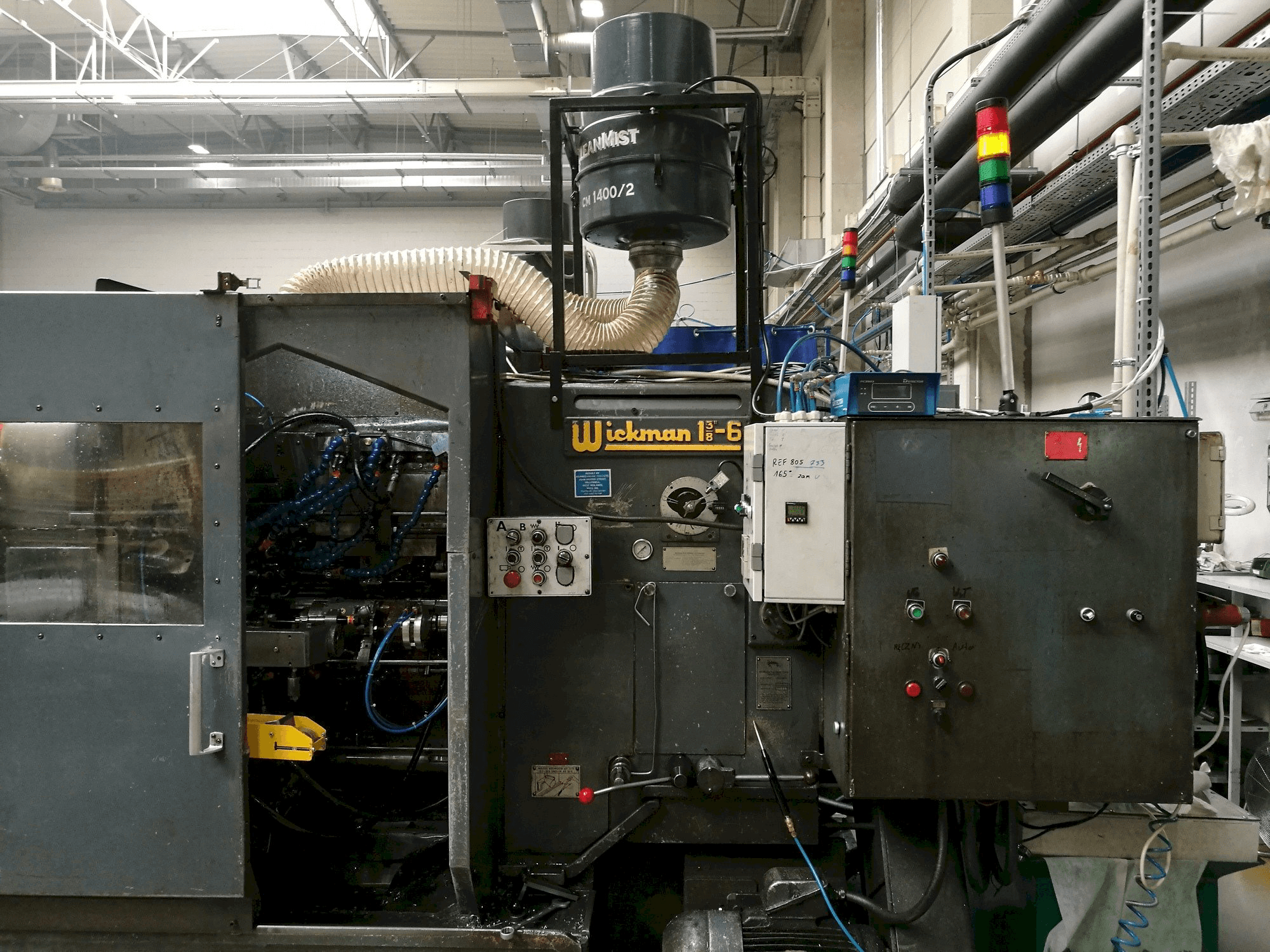 Frontansicht der Wickman 1 3/8"-6 Maschine