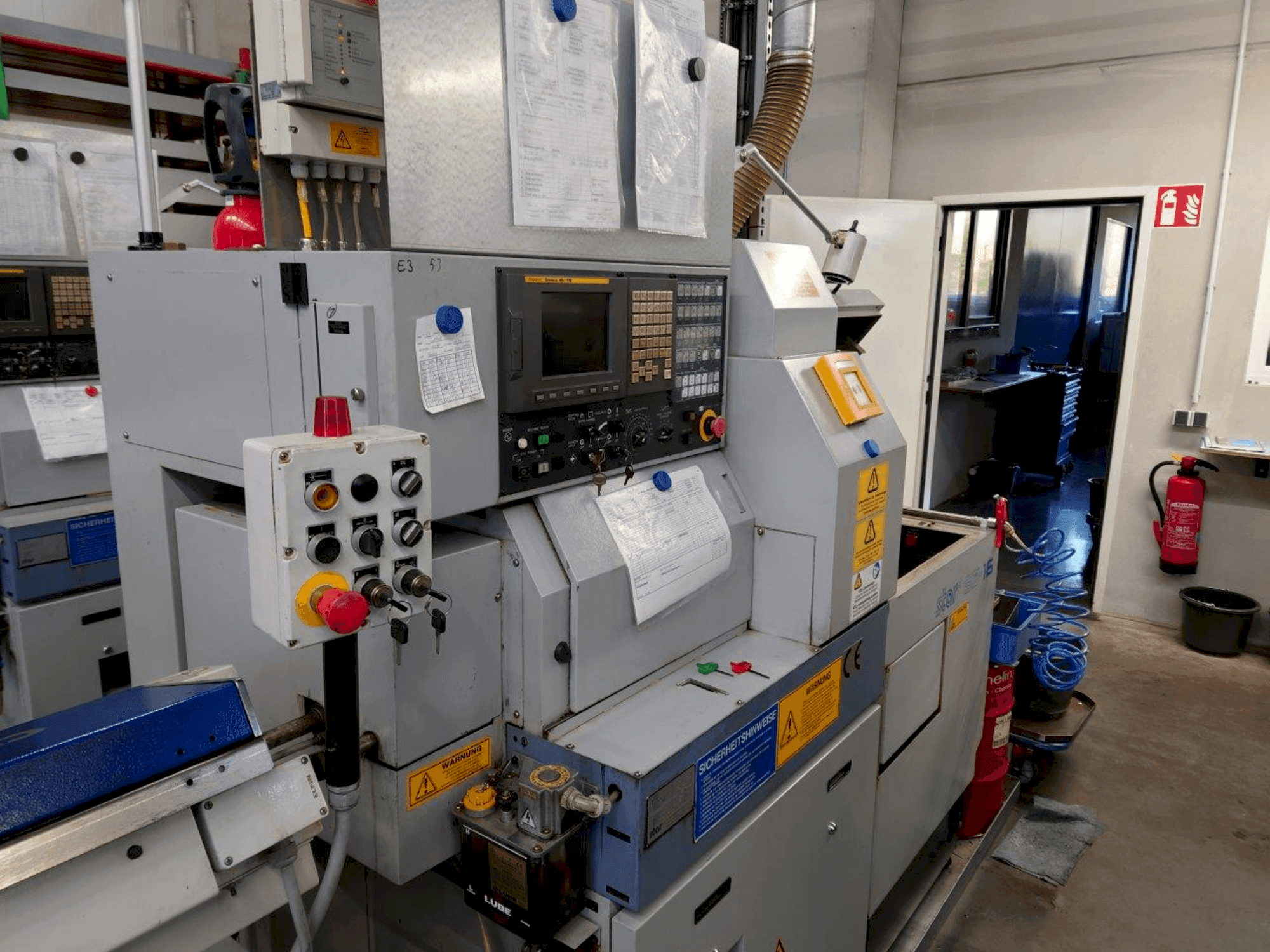 Frontansicht der STAR MICRONICS SB-16 Maschine