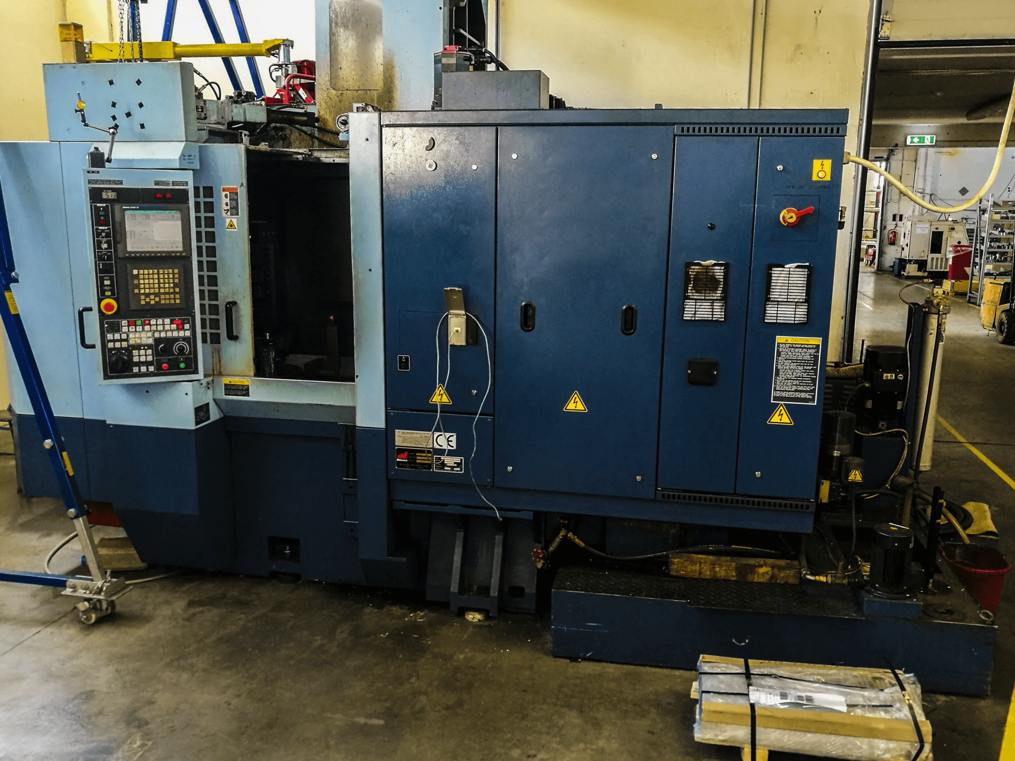 Frontansicht der Matsuura H.PLUS-300 Maschine