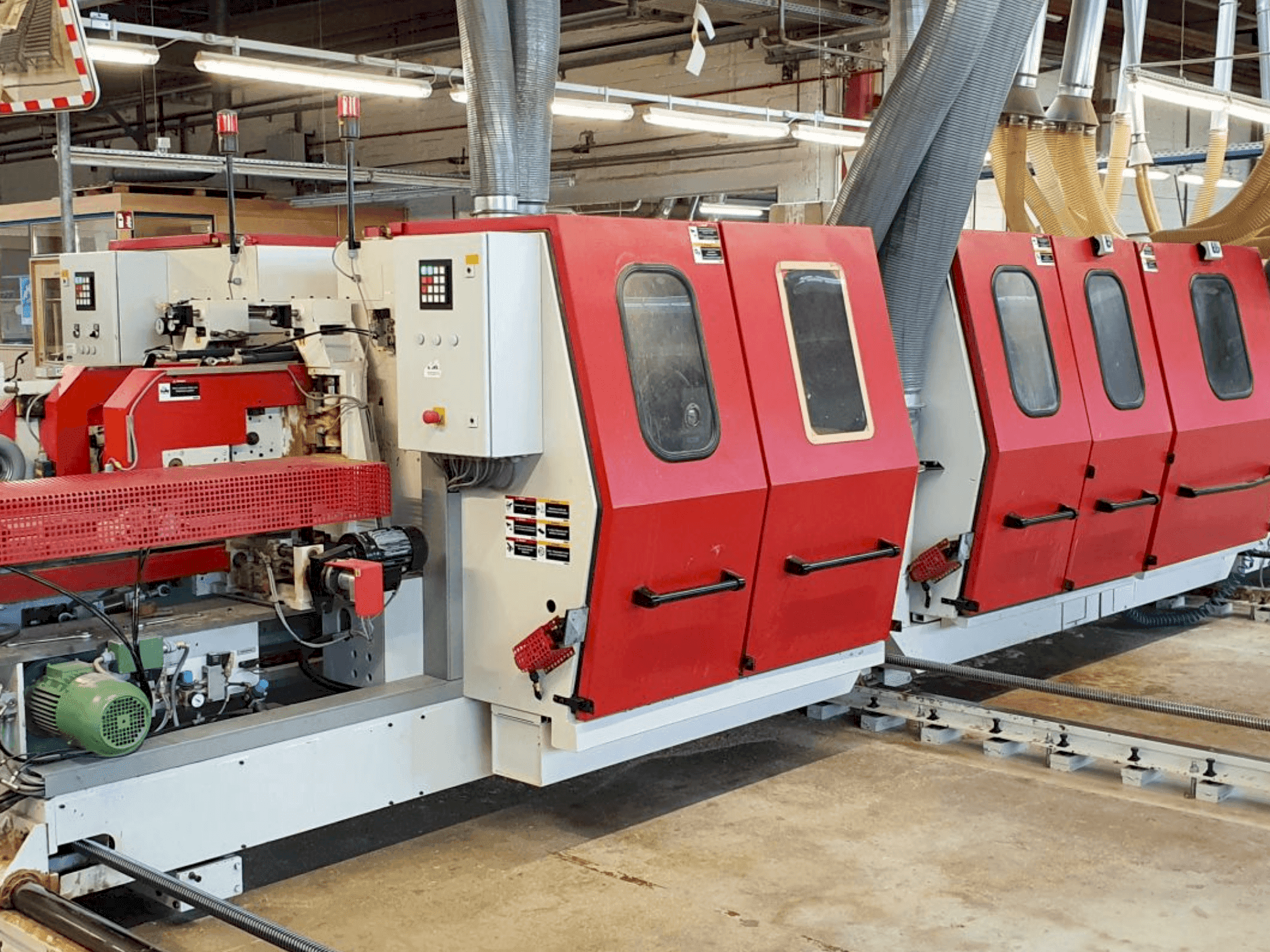 Frontansicht der WEHRMANN Combima (2007) Maschine